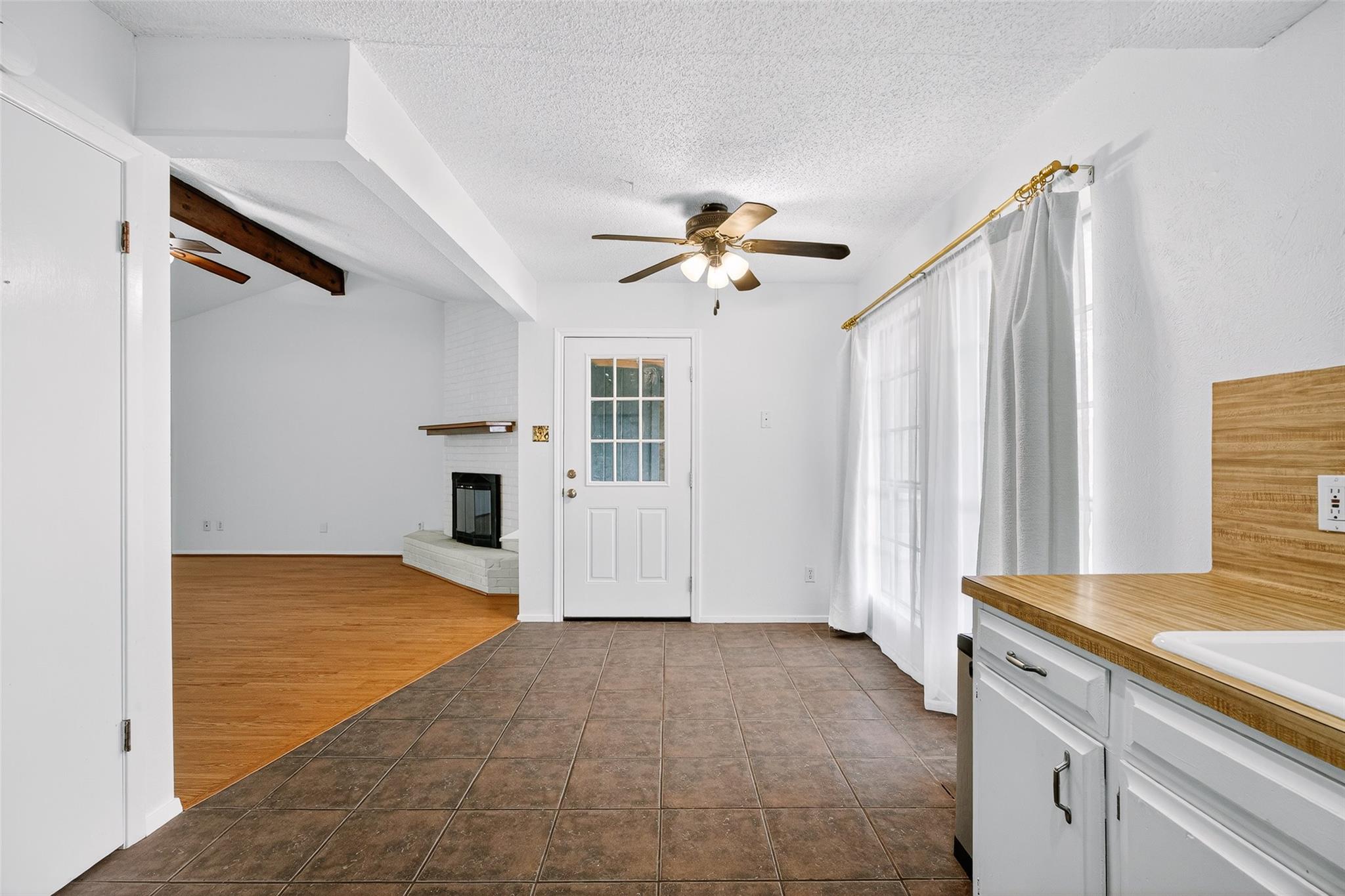 7025 Crosswood Dr, Austin, TX 78745