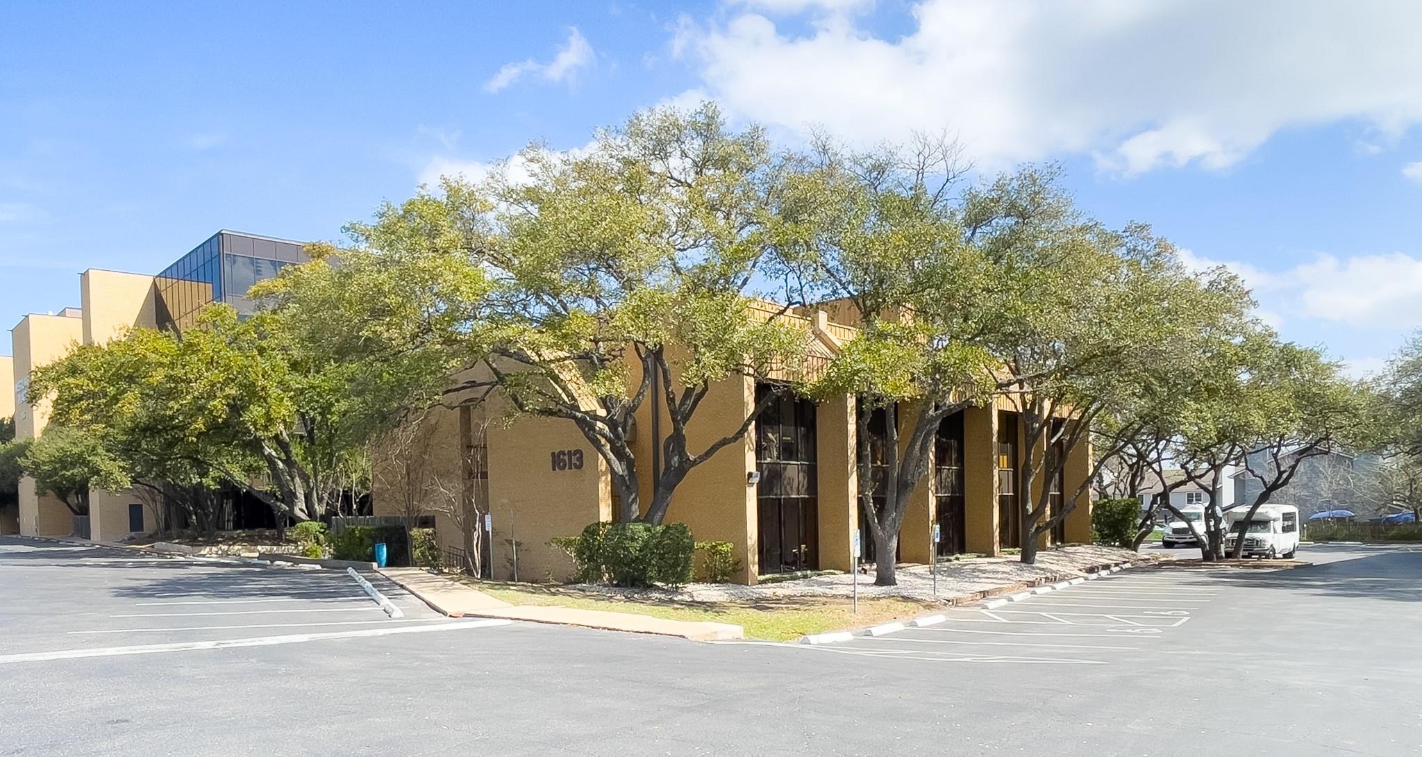 1613 S Capital Of Texas Hwy #205 Highway # 205, Austin, TX 78746