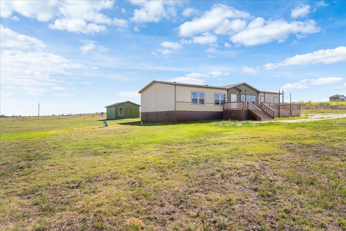 430 County Road 451, Coupland, TX 78615