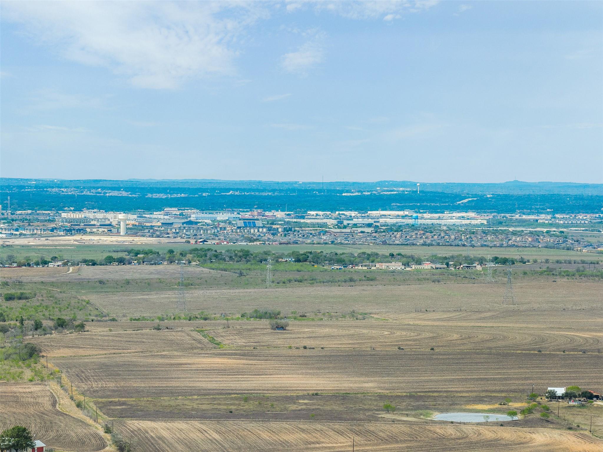 5340 Dreibrodt St, San Marcos, TX 78666