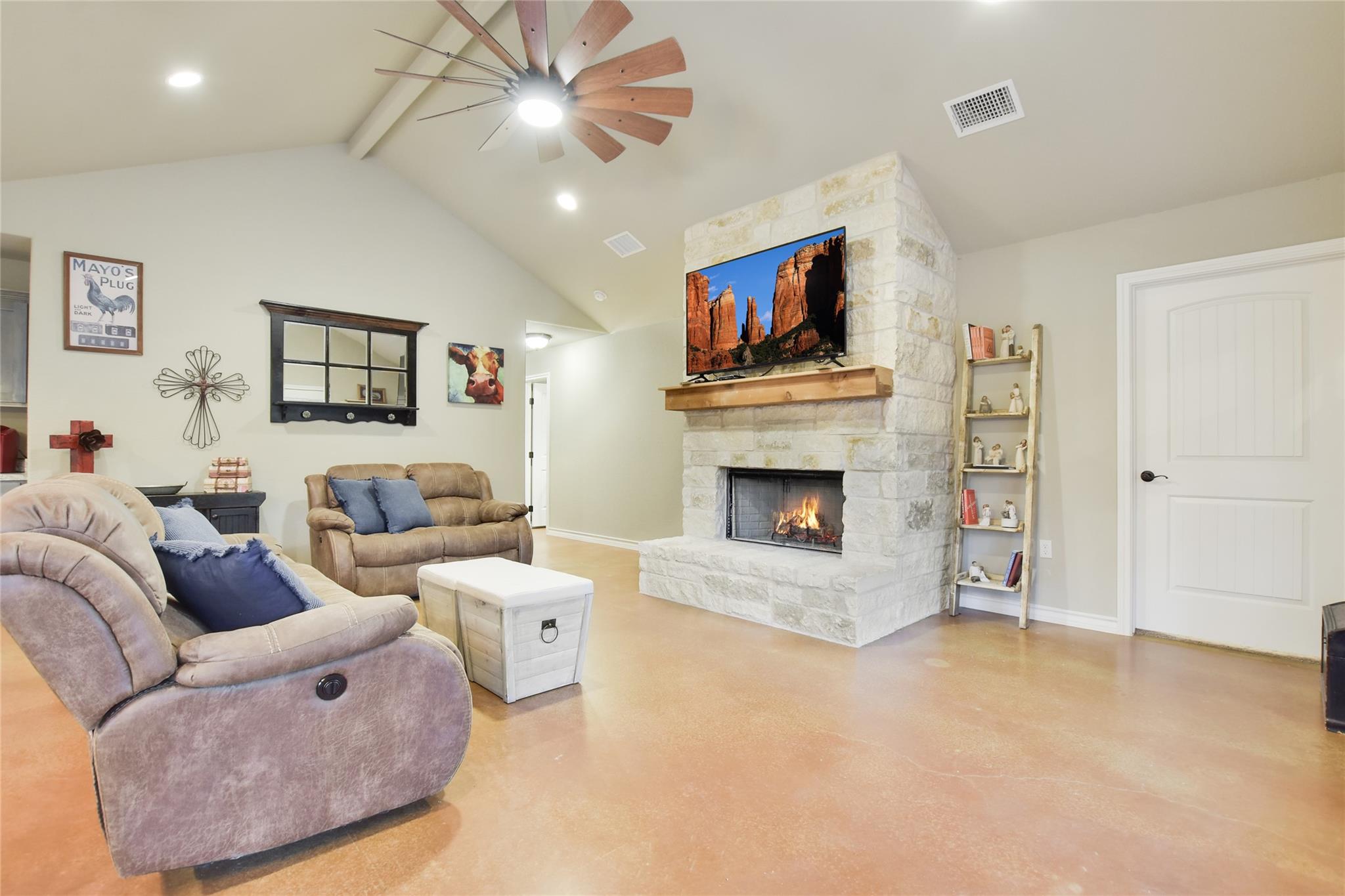 3547 W State Highway 29, Bertram, TX 78605