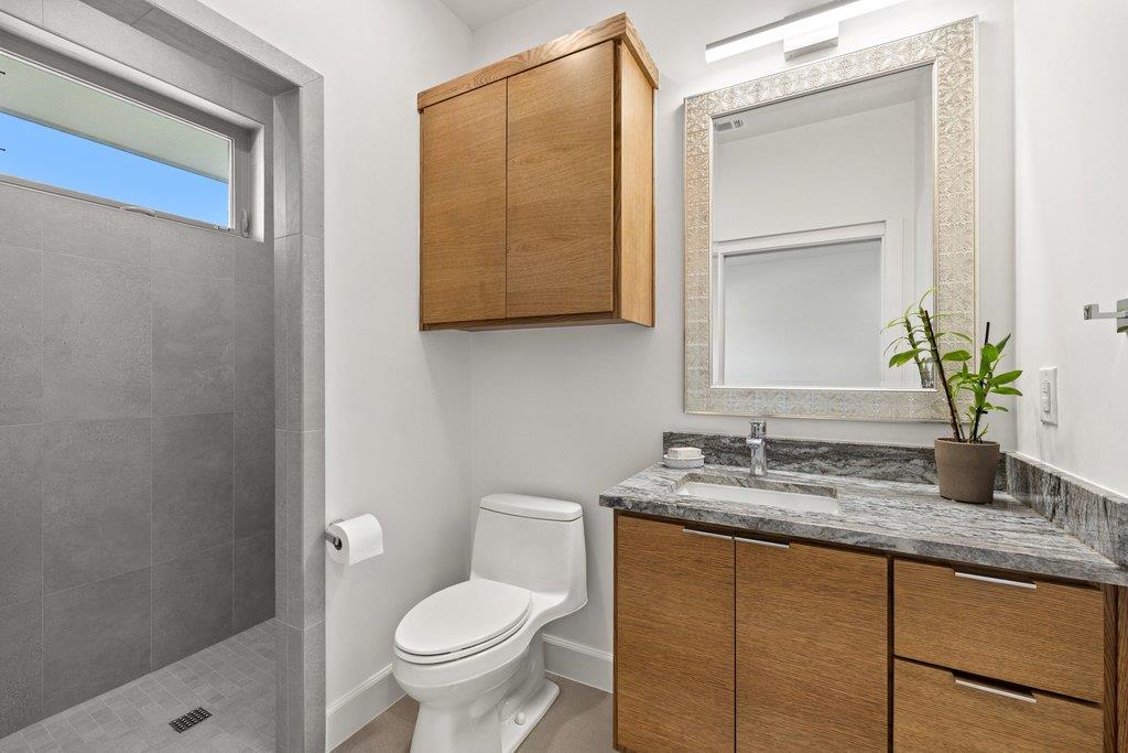 405 Spicewood Trails Dr, Spicewood, TX 78669