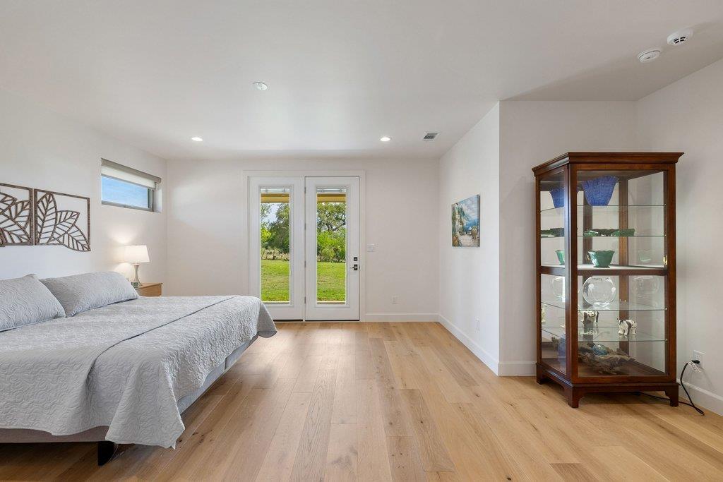 405 Spicewood Trails Dr, Spicewood, TX 78669