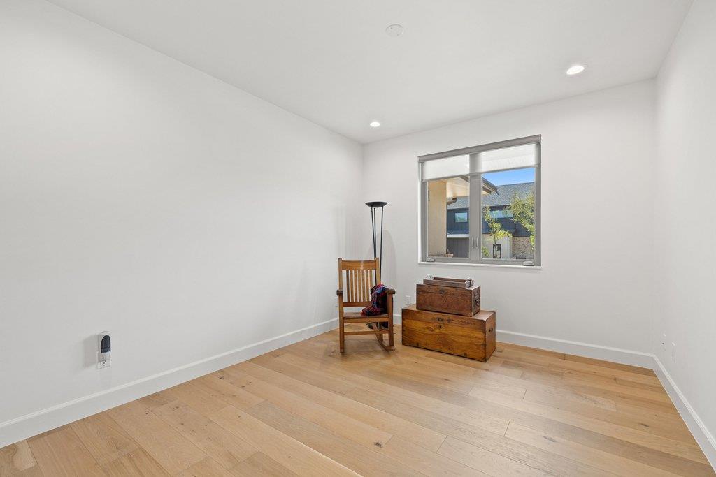 405 Spicewood Trails Dr, Spicewood, TX 78669