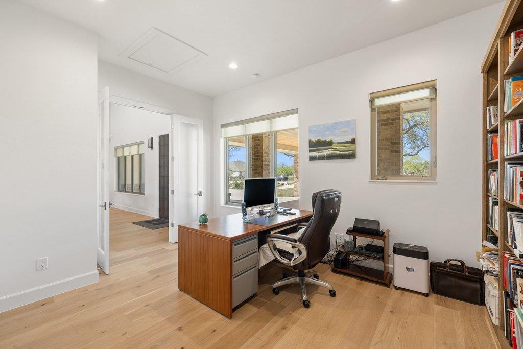 405 Spicewood Trails Dr, Spicewood, TX 78669