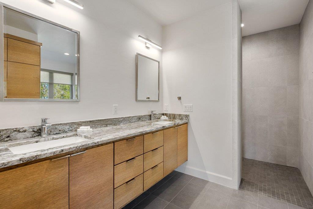 405 Spicewood Trails Dr, Spicewood, TX 78669