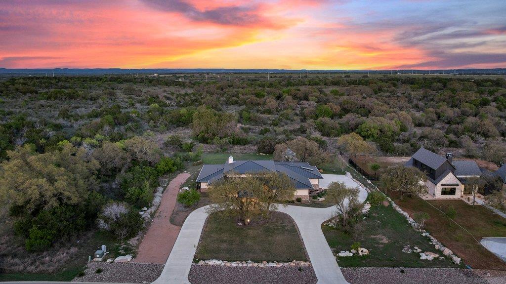 405 Spicewood Trails Dr, Spicewood, TX 78669