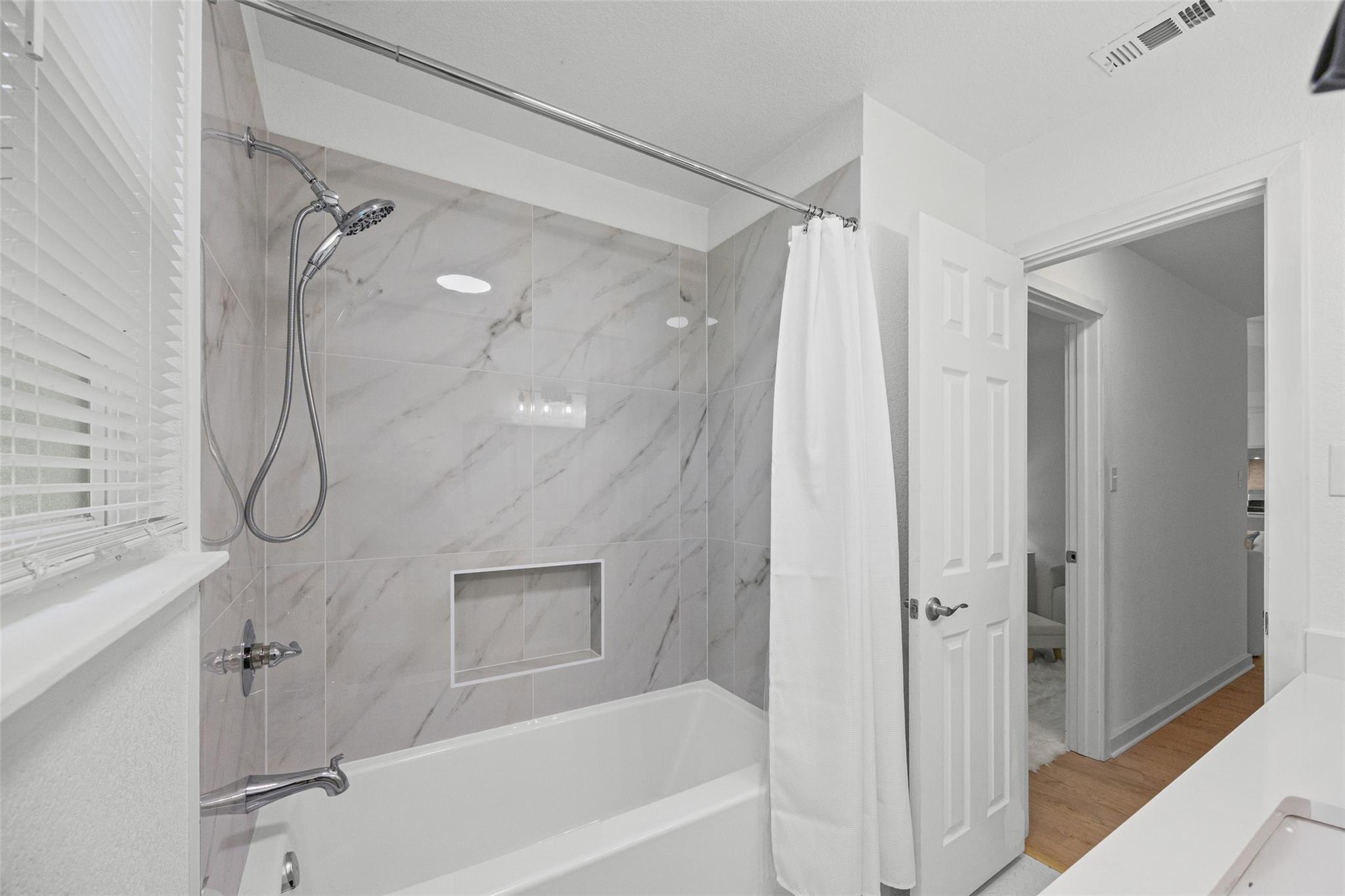 5500 Stuart Cir, Austin, TX 78721