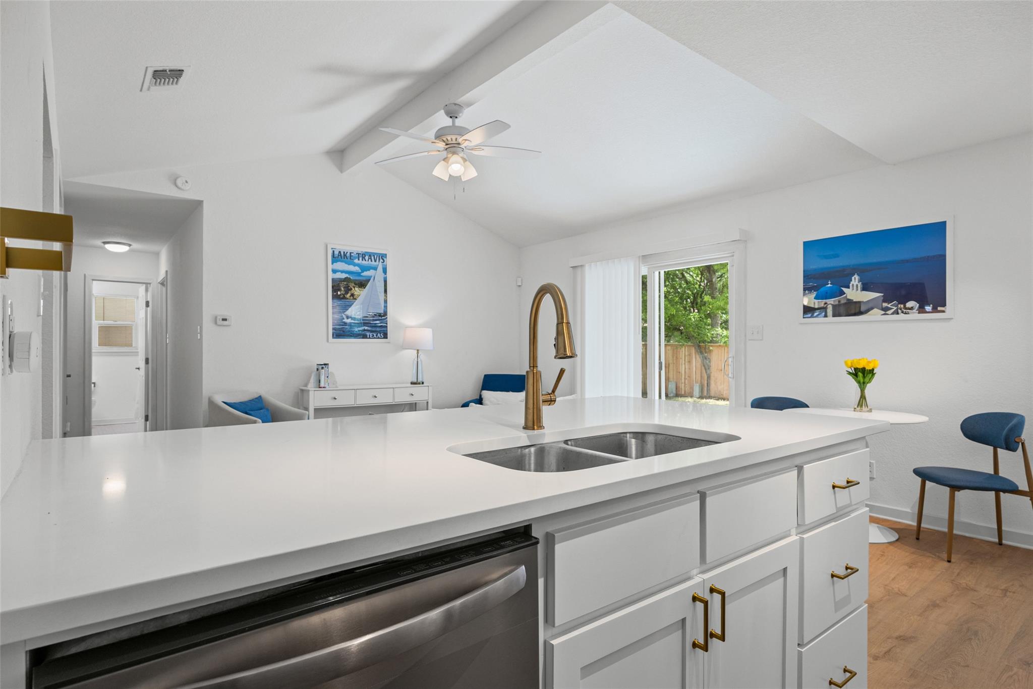 5500 Stuart Cir, Austin, TX 78721