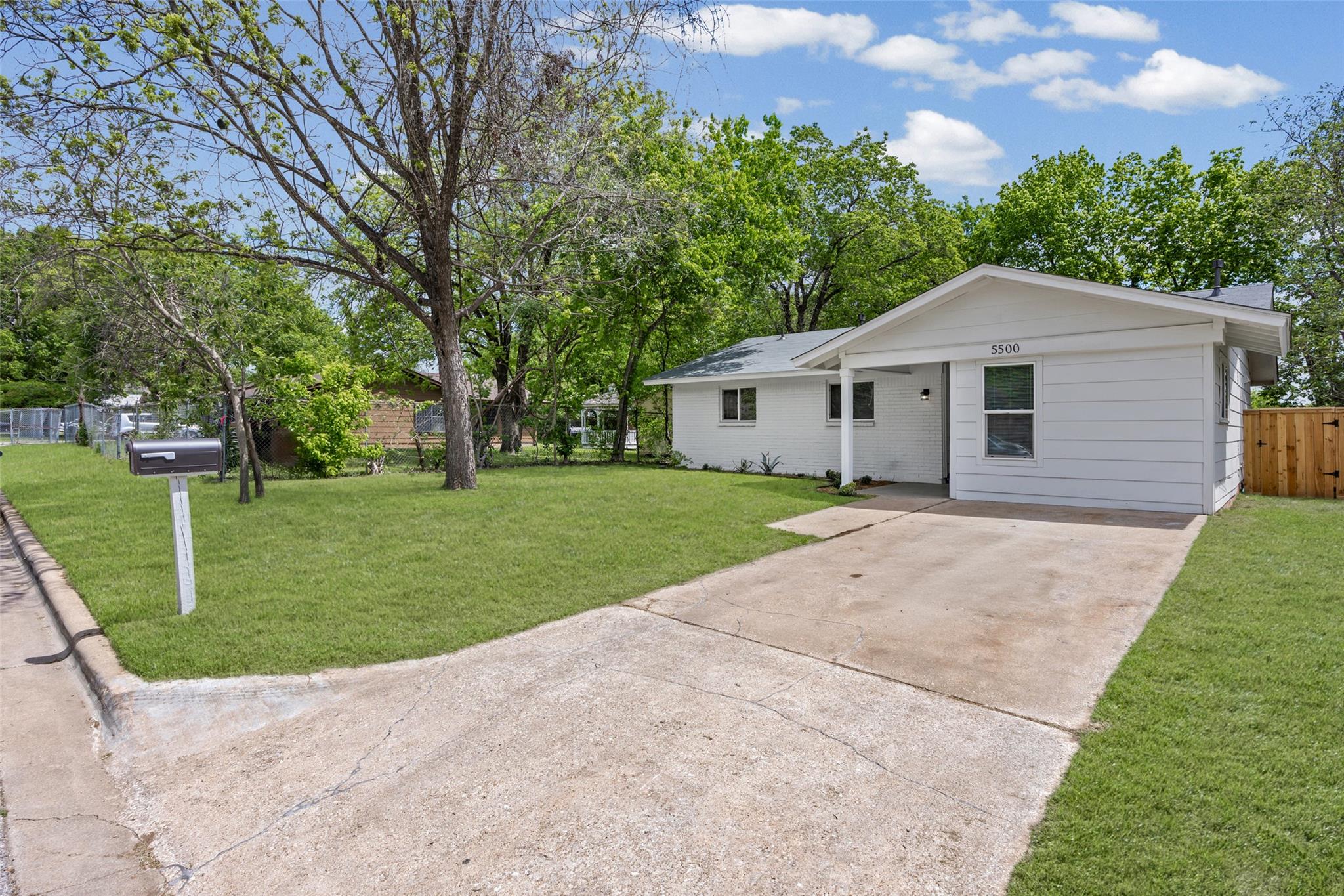 5500 Stuart Cir, Austin, TX 78721