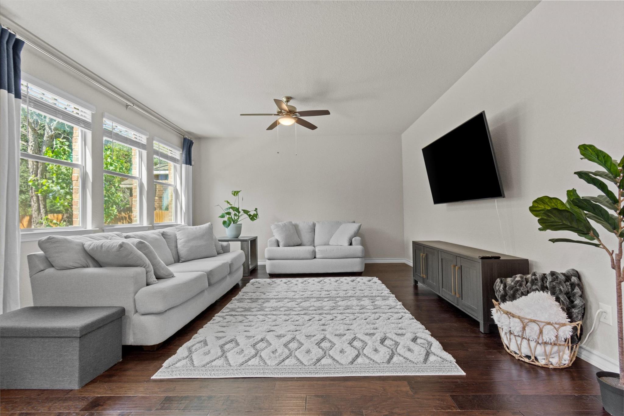 904 American Trl # 2, Leander, TX 78641