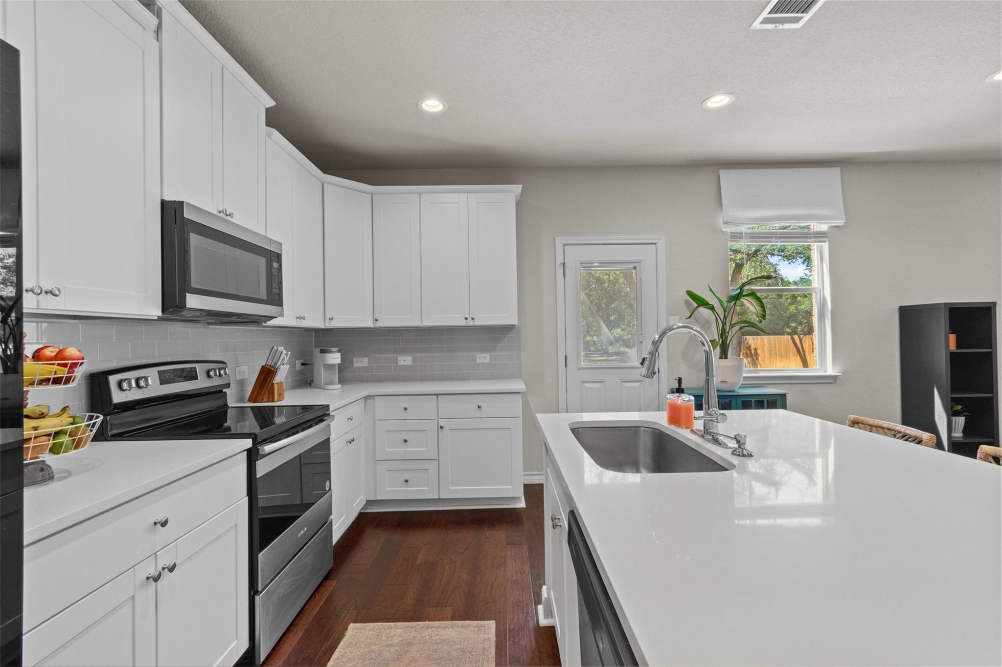 904 American Trl # 2, Leander, TX 78641