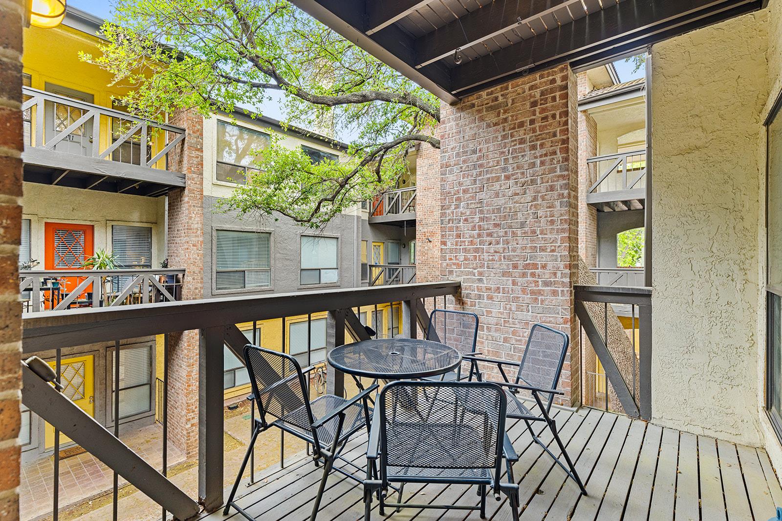 806 W 24th St # 210, Austin, TX 78705