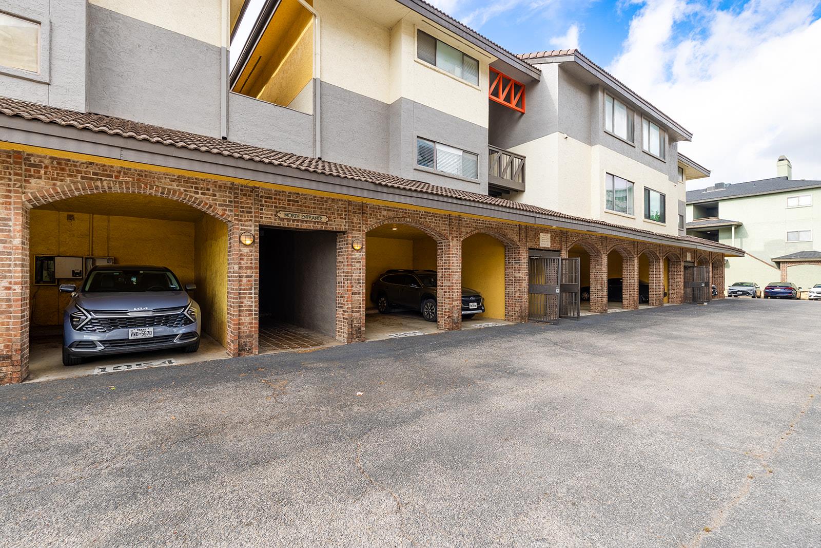 806 W 24th St # 210, Austin, TX 78705