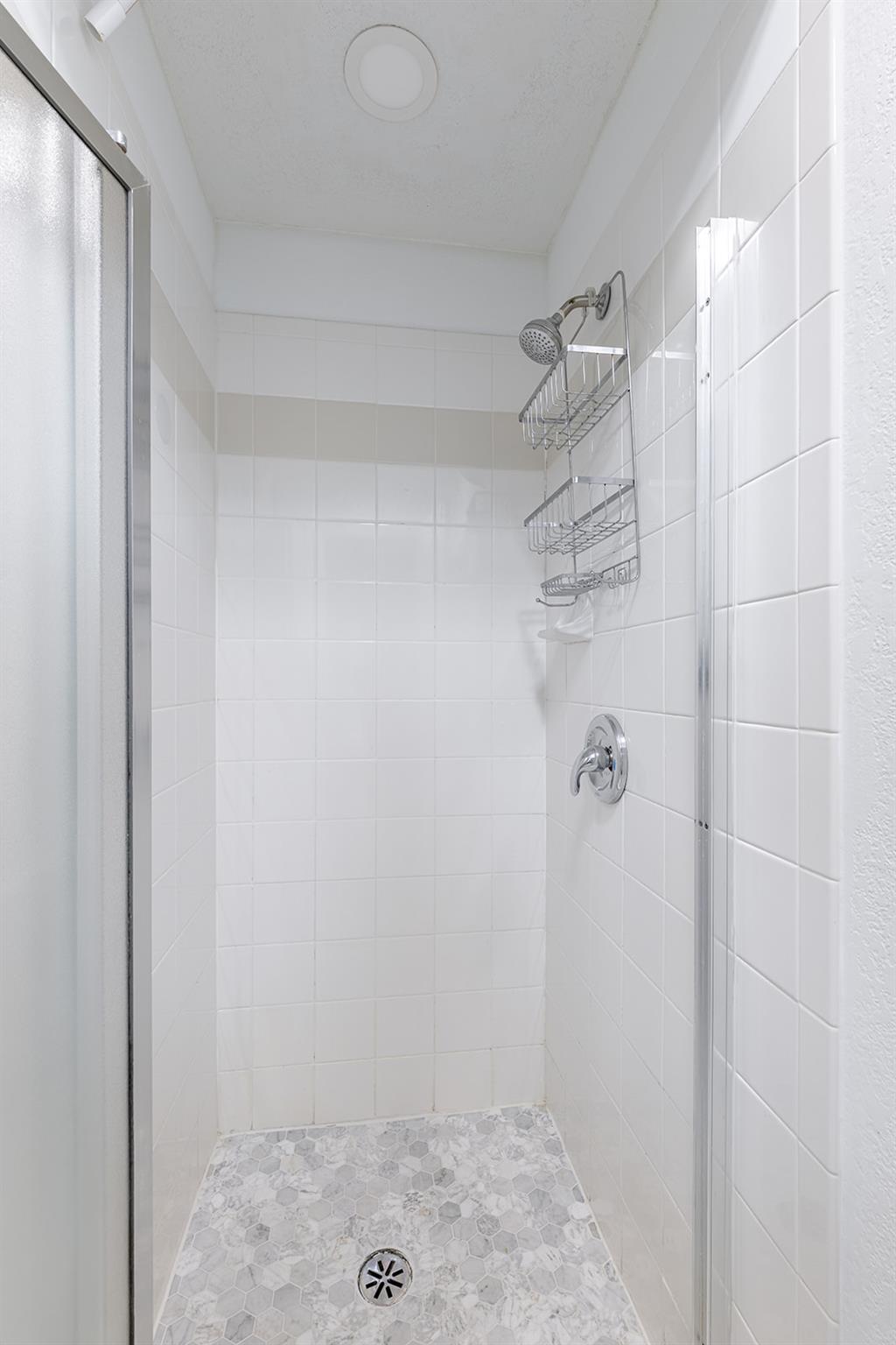 806 W 24th St # 210, Austin, TX 78705