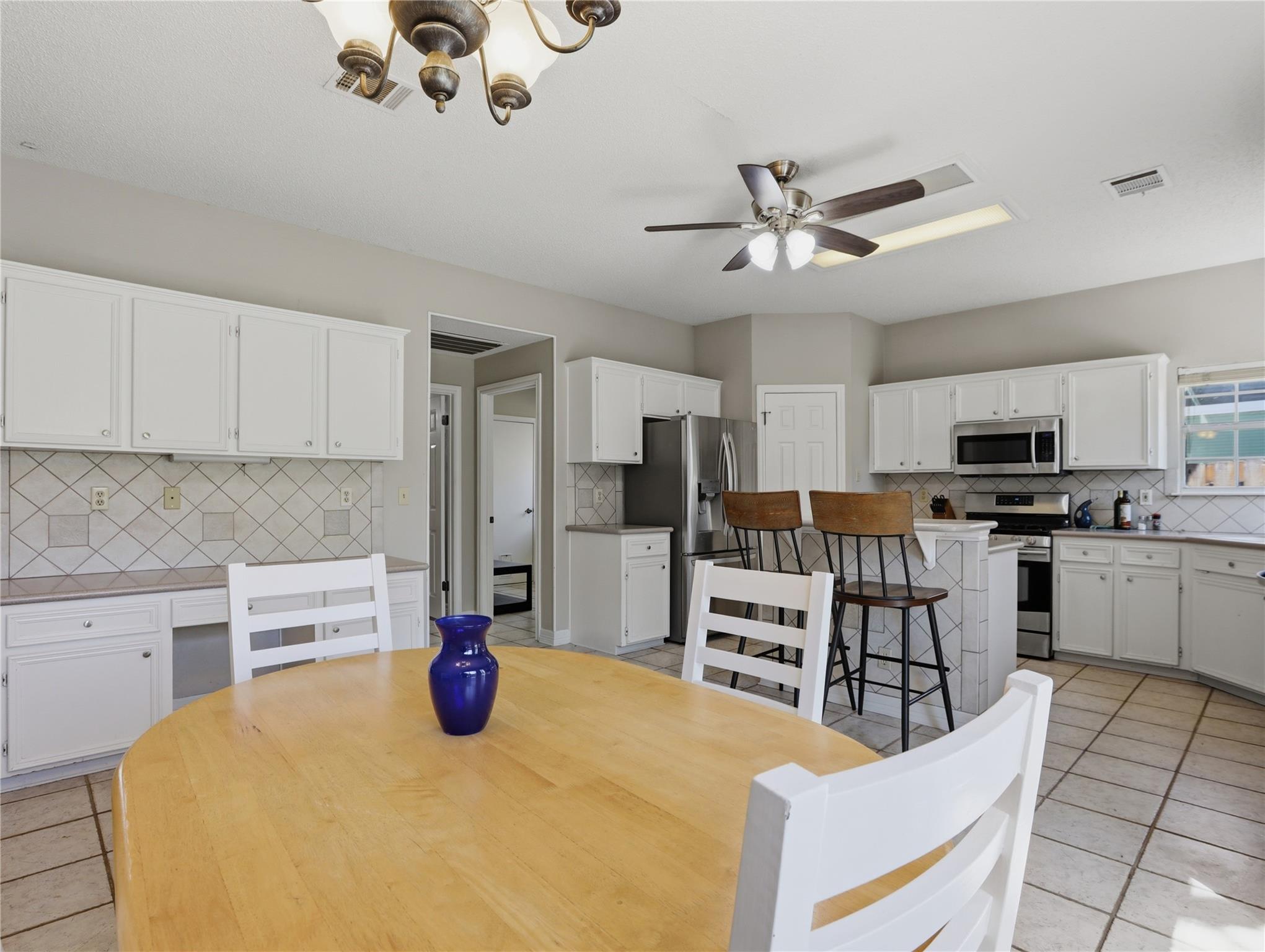 2501 Partridge Ct, Round Rock, TX 78681