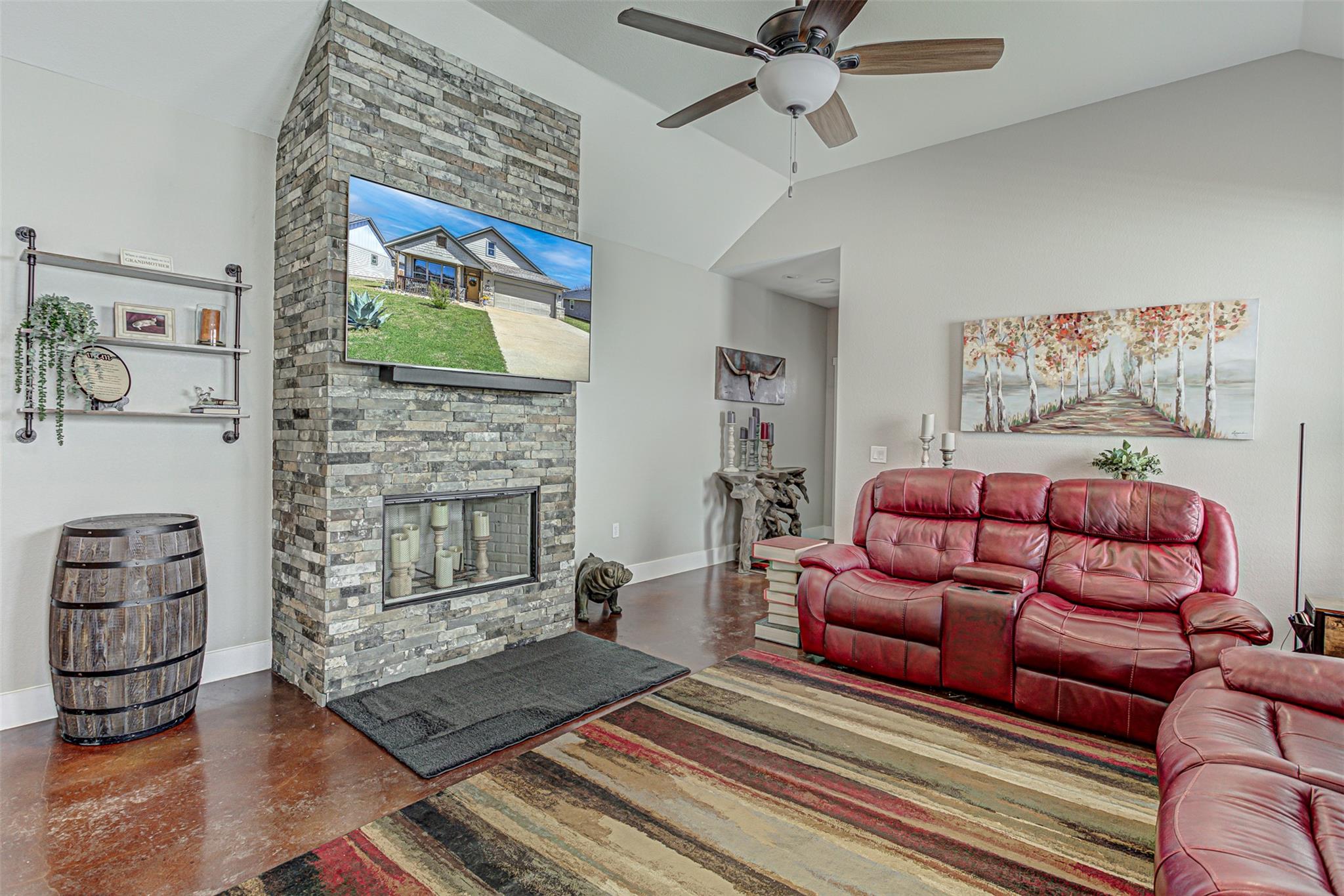 433 Dove Trl, Bertram, TX 78605