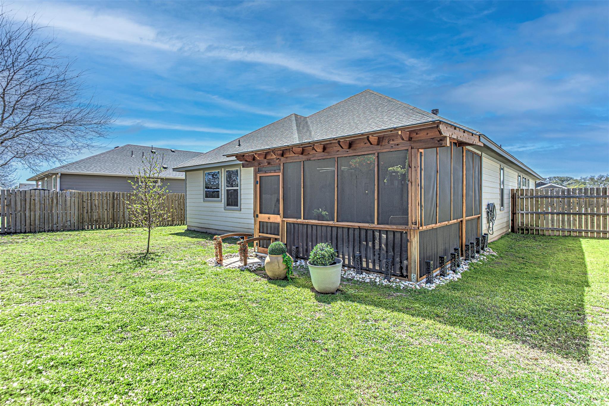 433 Dove Trl, Bertram, TX 78605