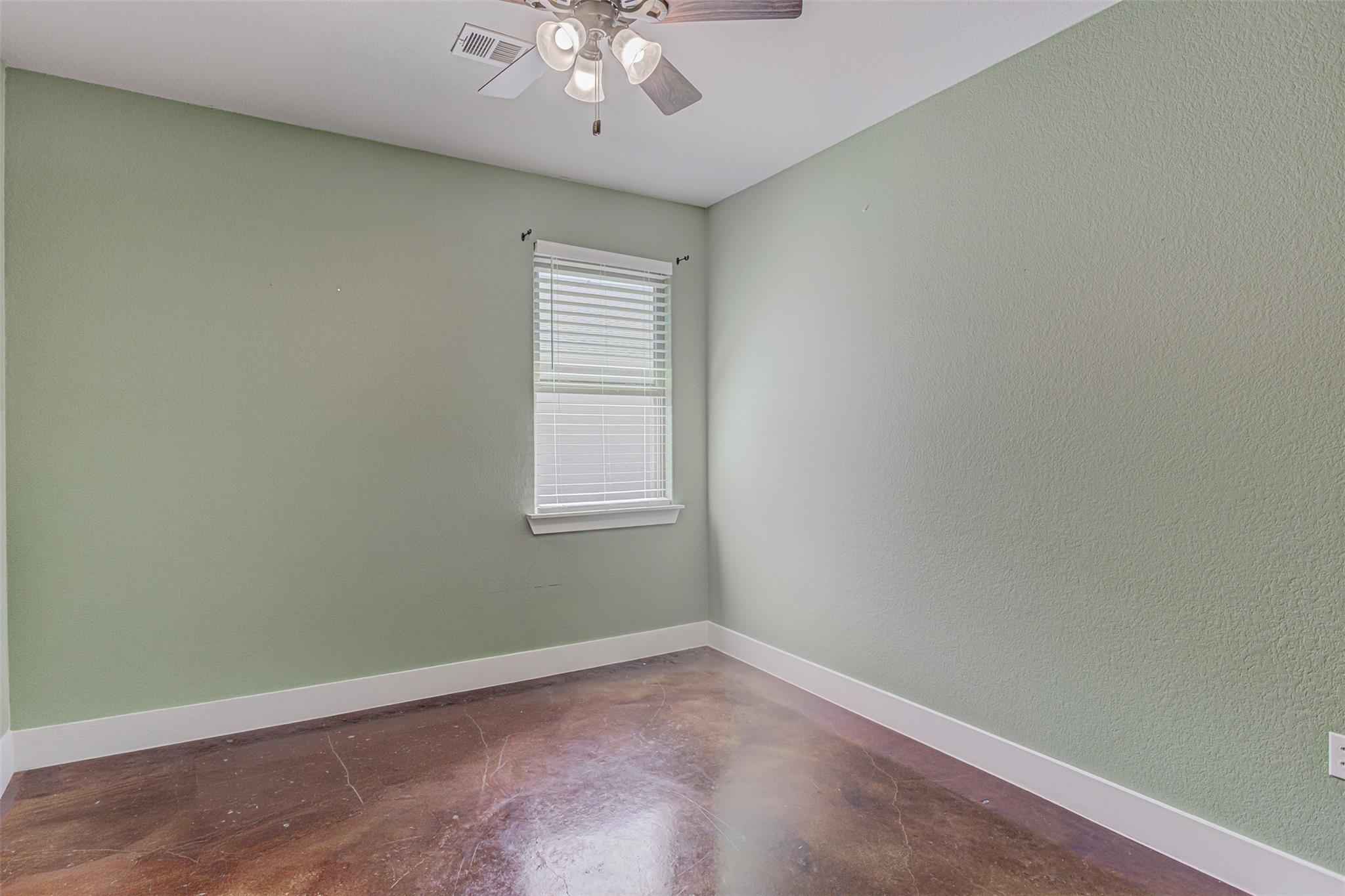 433 Dove Trl, Bertram, TX 78605