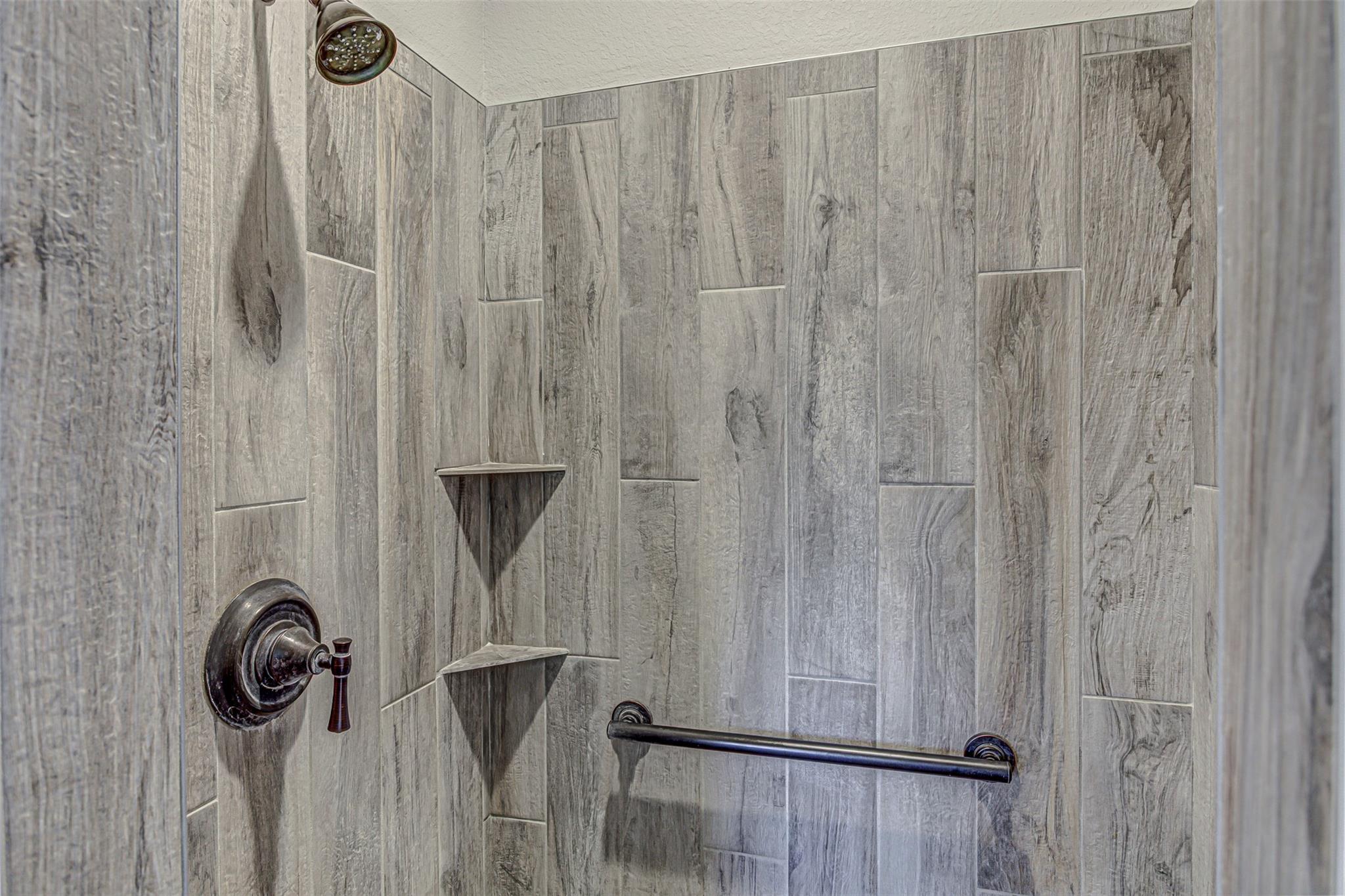 433 Dove Trl, Bertram, TX 78605