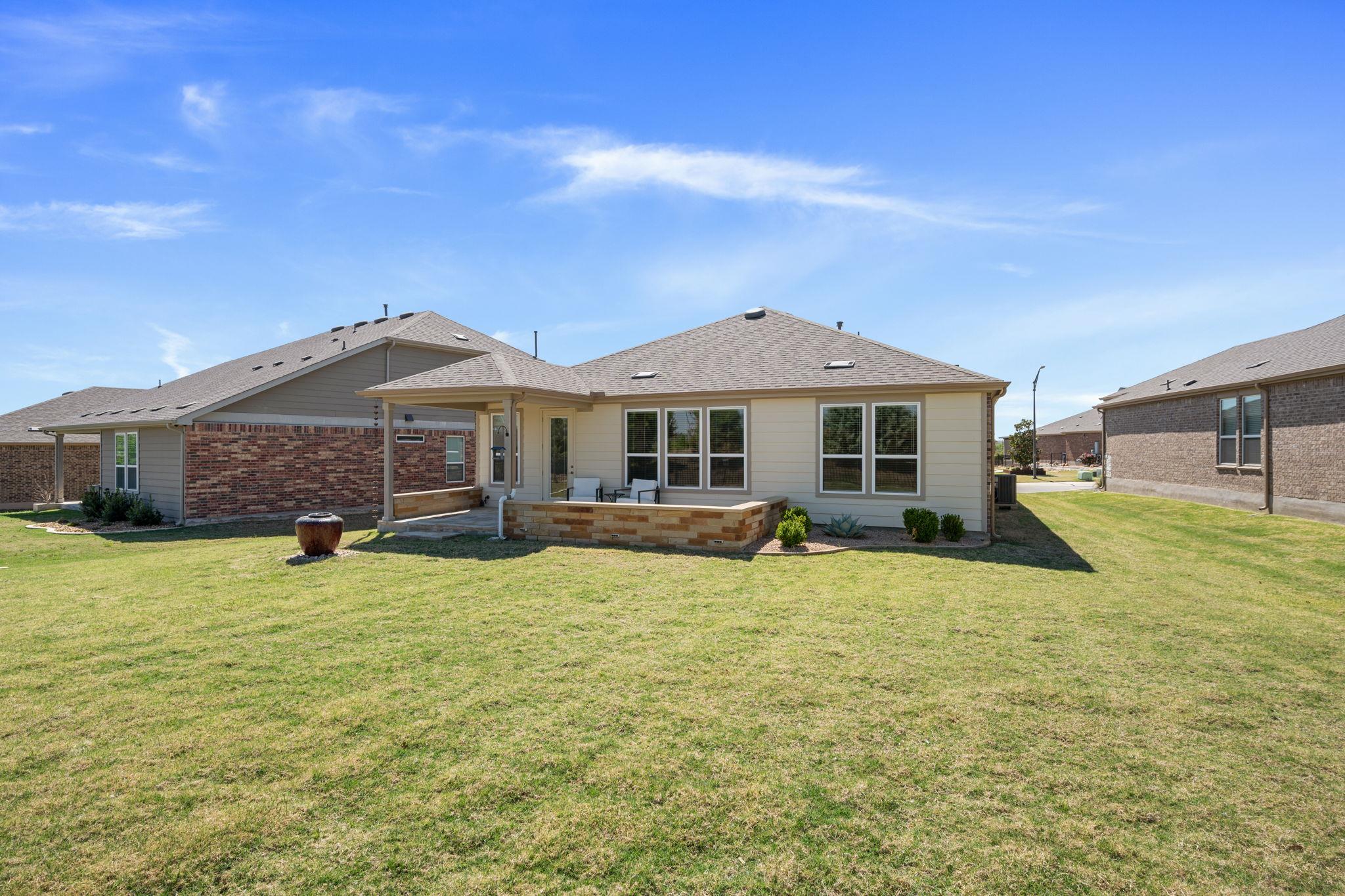 609 Wooden Rail Ln, Georgetown, TX 78633