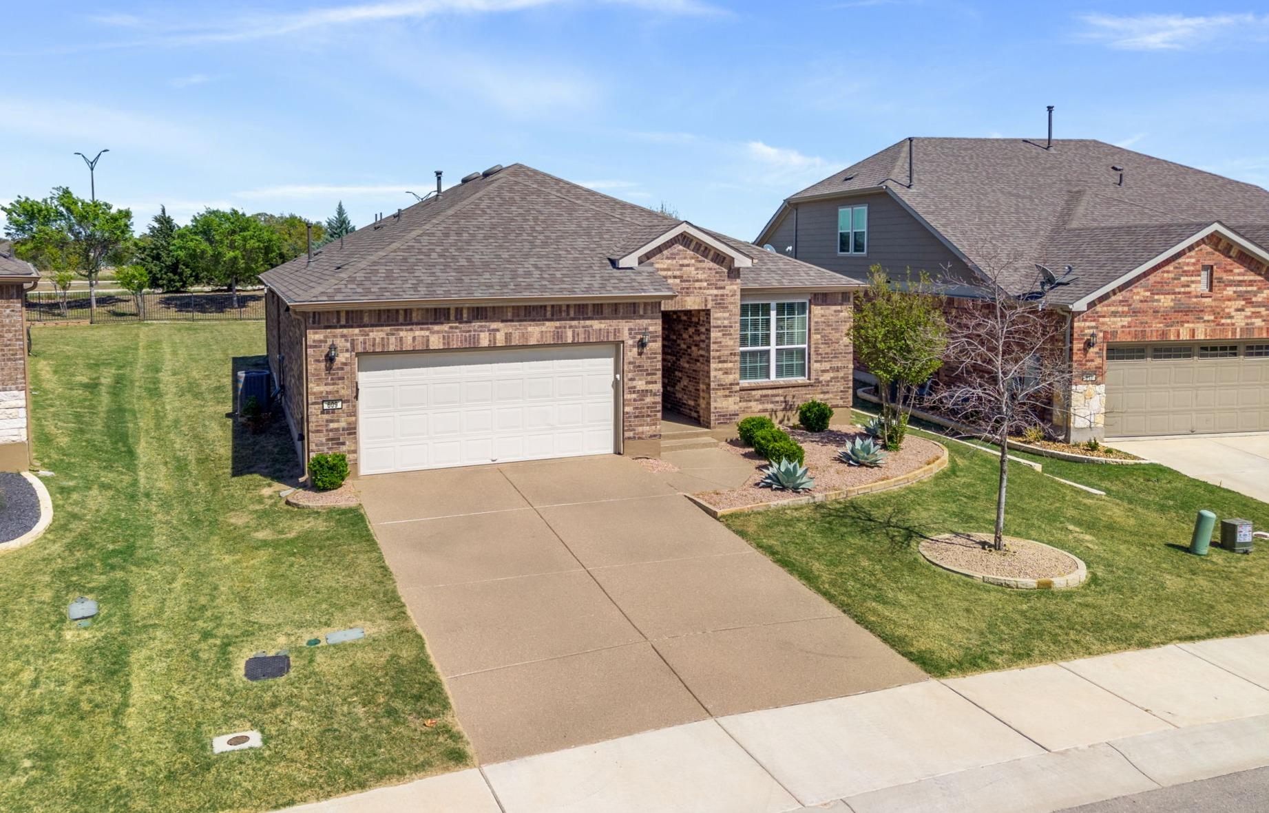 609 Wooden Rail Ln, Georgetown, TX 78633