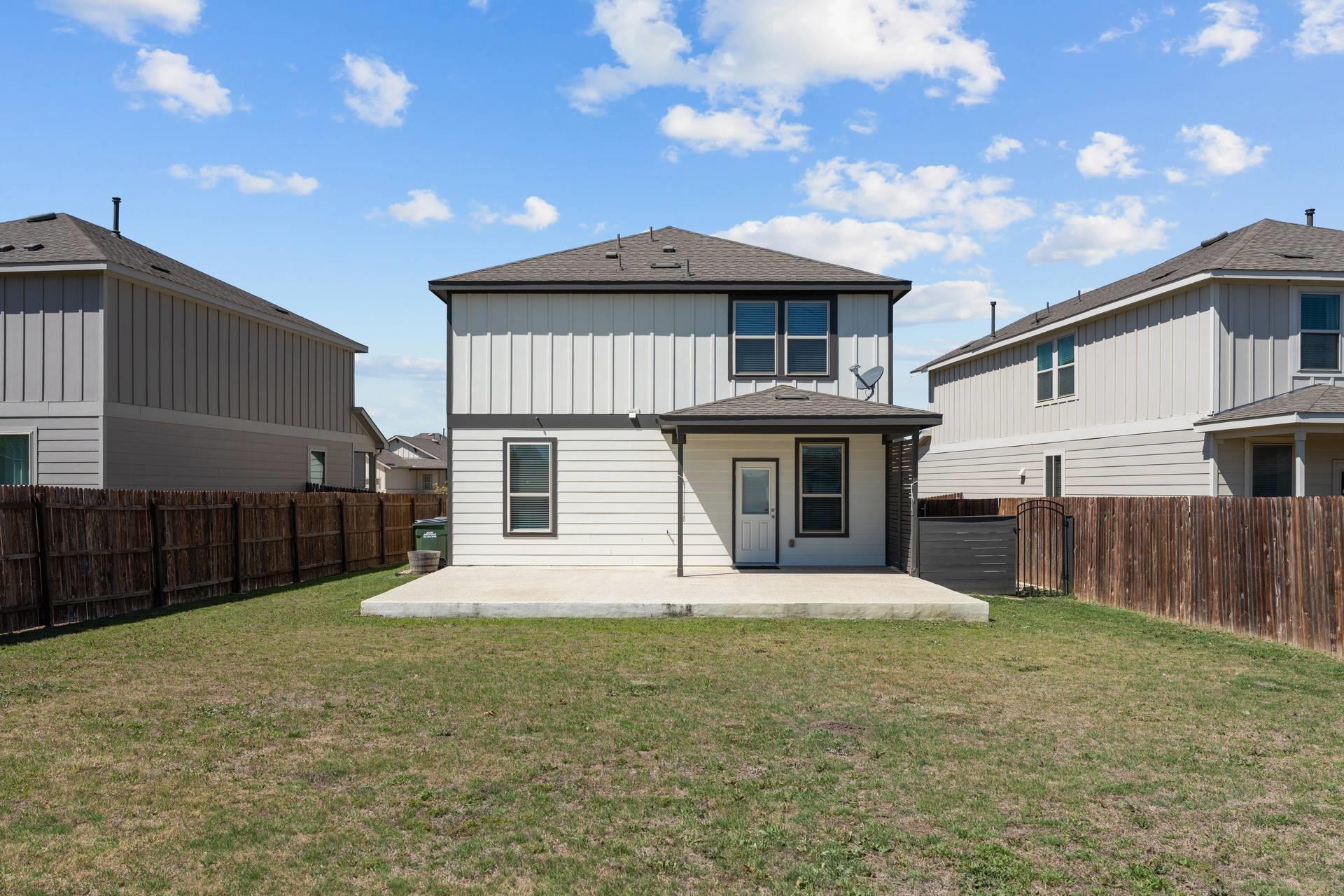 265 La Dera Dr, Liberty Hill, TX 78642