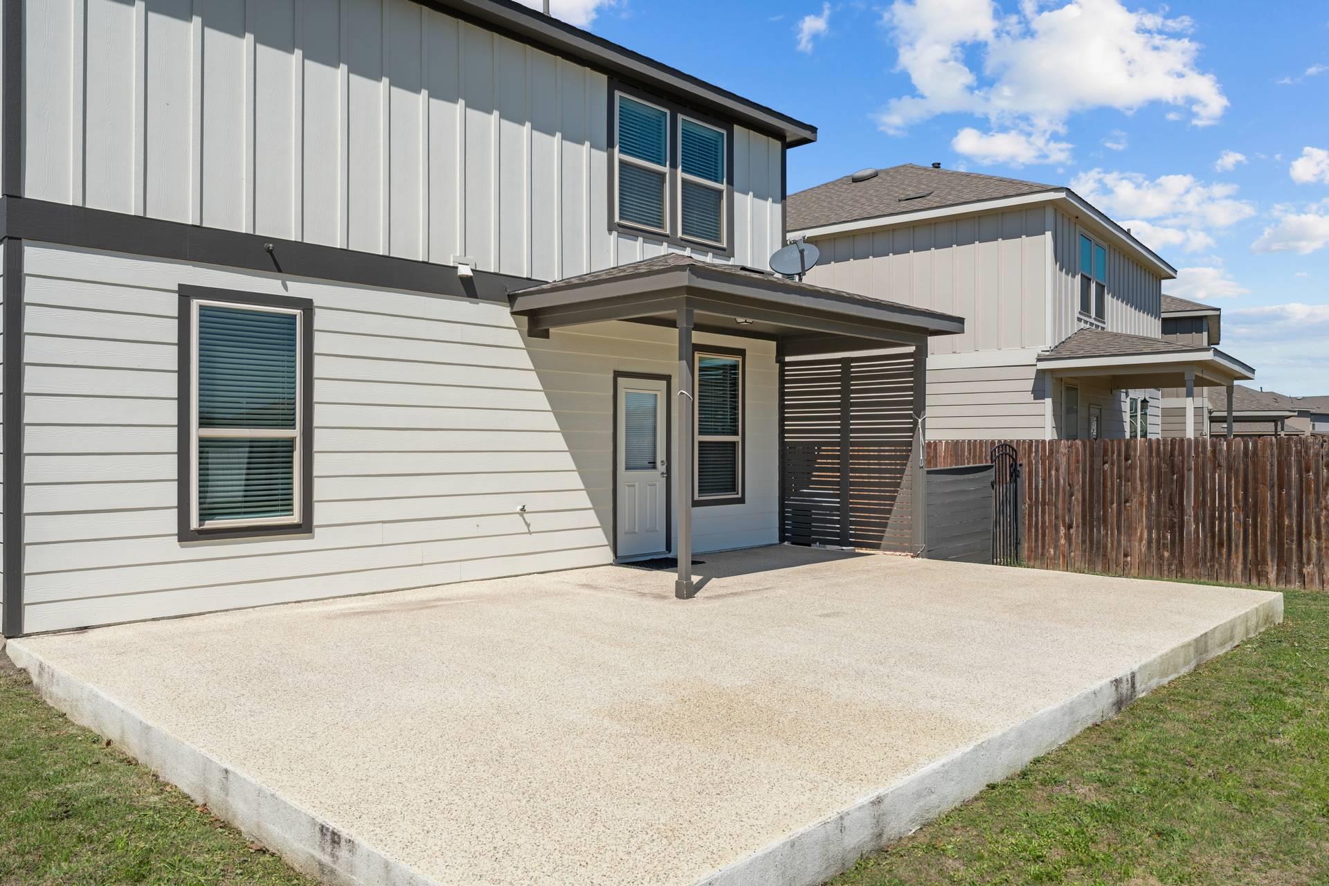 265 La Dera Dr, Liberty Hill, TX 78642