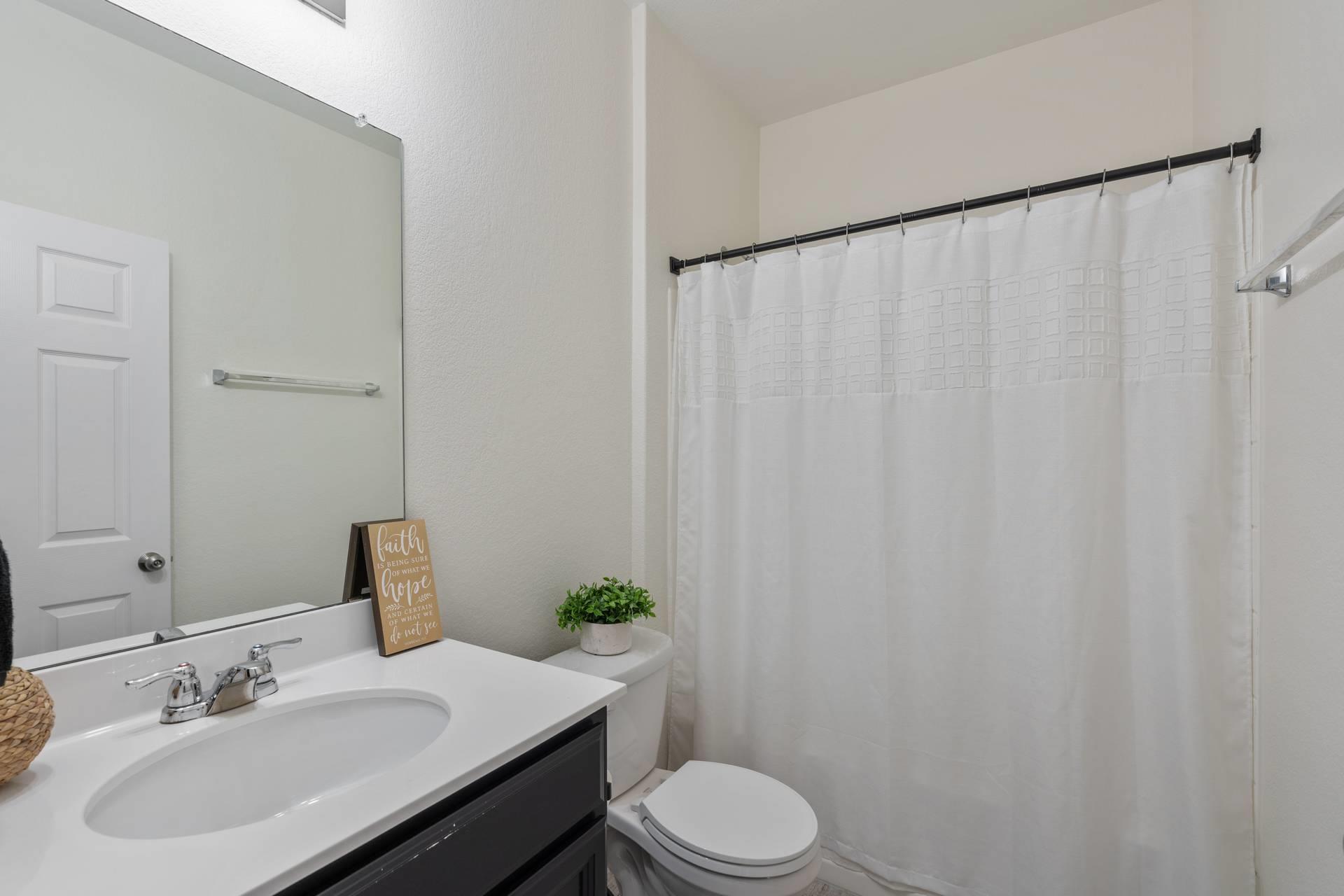 265 La Dera Dr, Liberty Hill, TX 78642