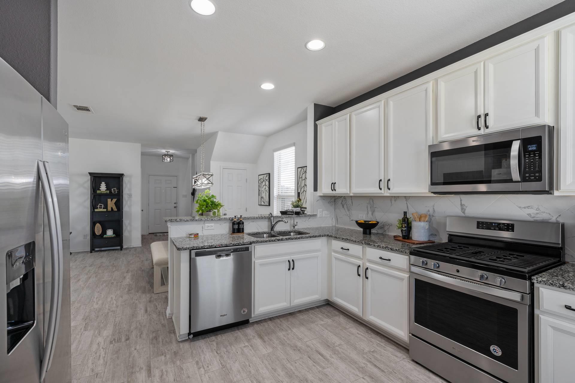 265 La Dera Dr, Liberty Hill, TX 78642