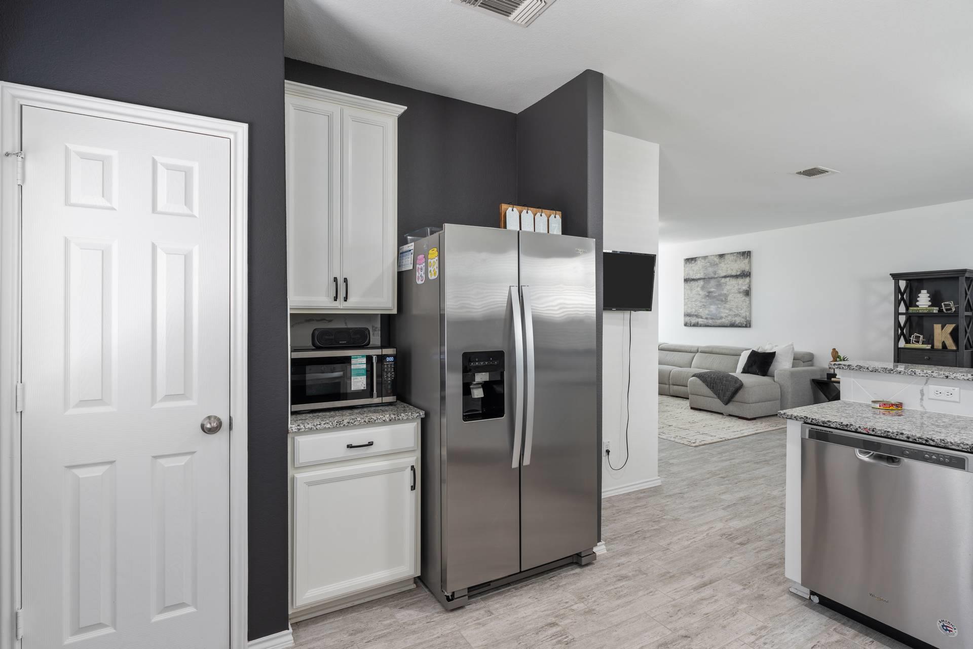 265 La Dera Dr, Liberty Hill, TX 78642