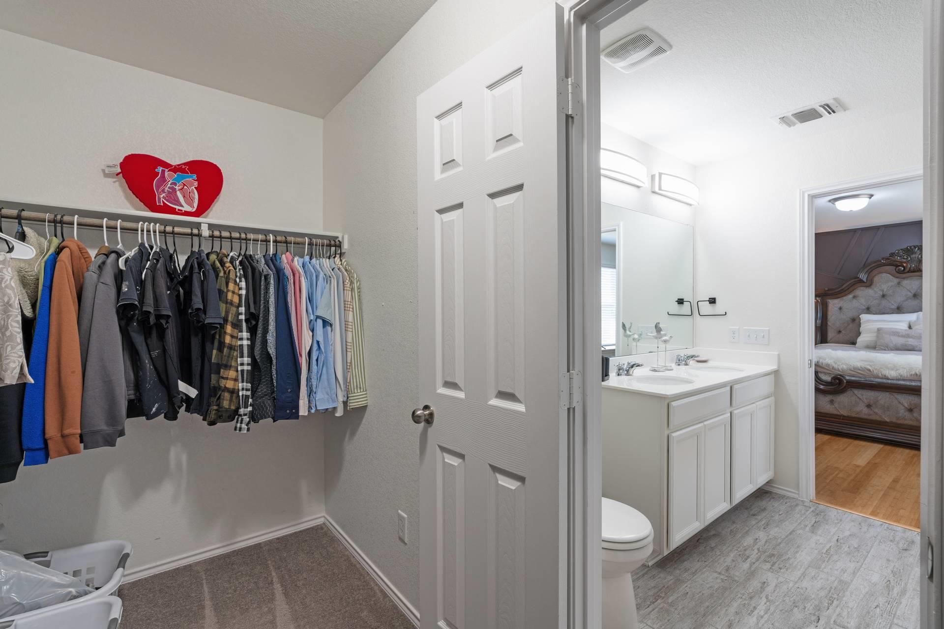 265 La Dera Dr, Liberty Hill, TX 78642