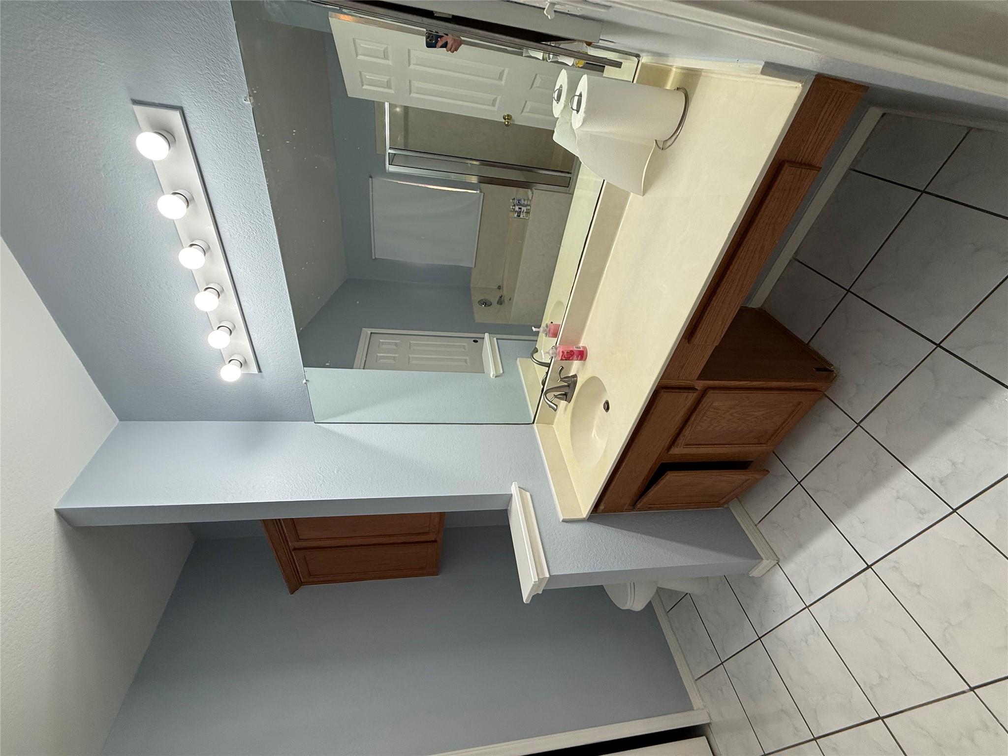 2562 Vernell Way, Round Rock, TX 78664