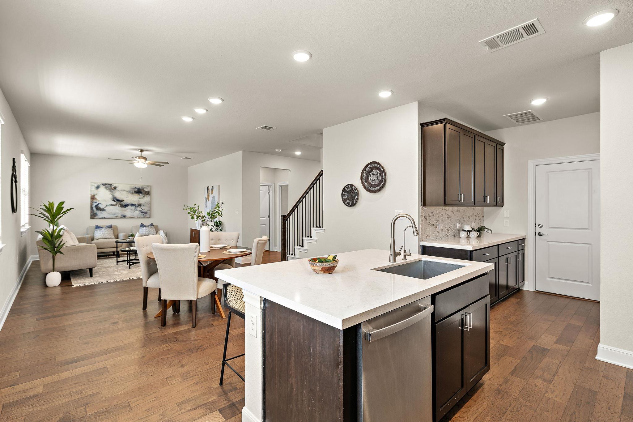 1909 Grand Leeanne Way, Pflugerville, TX 78660