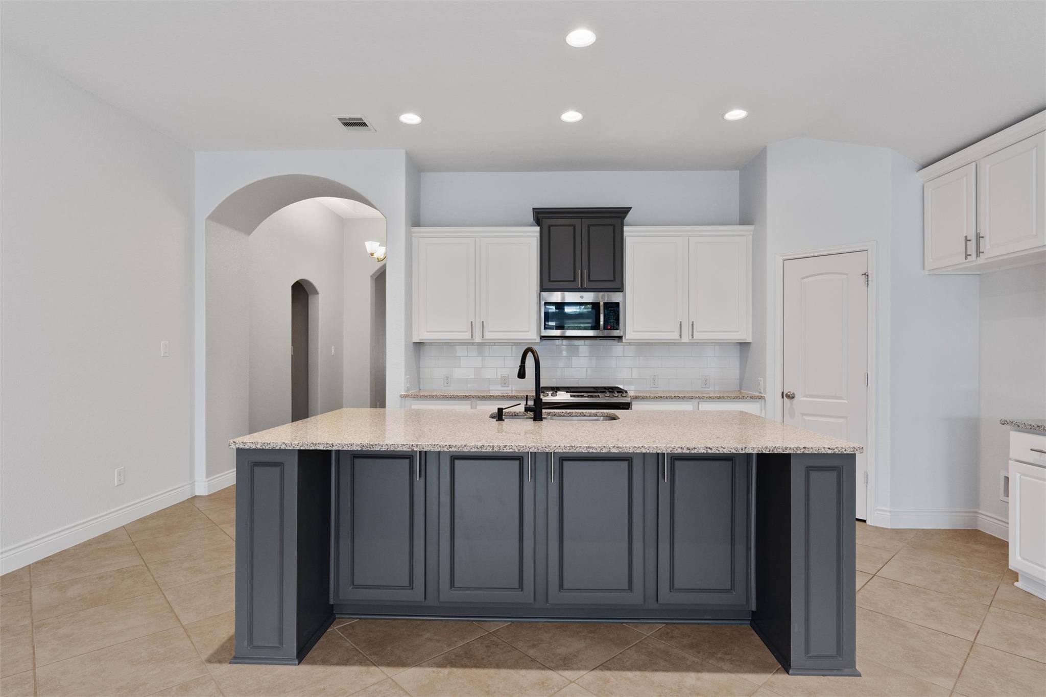 217 Serrano St, Georgetown, TX 78628