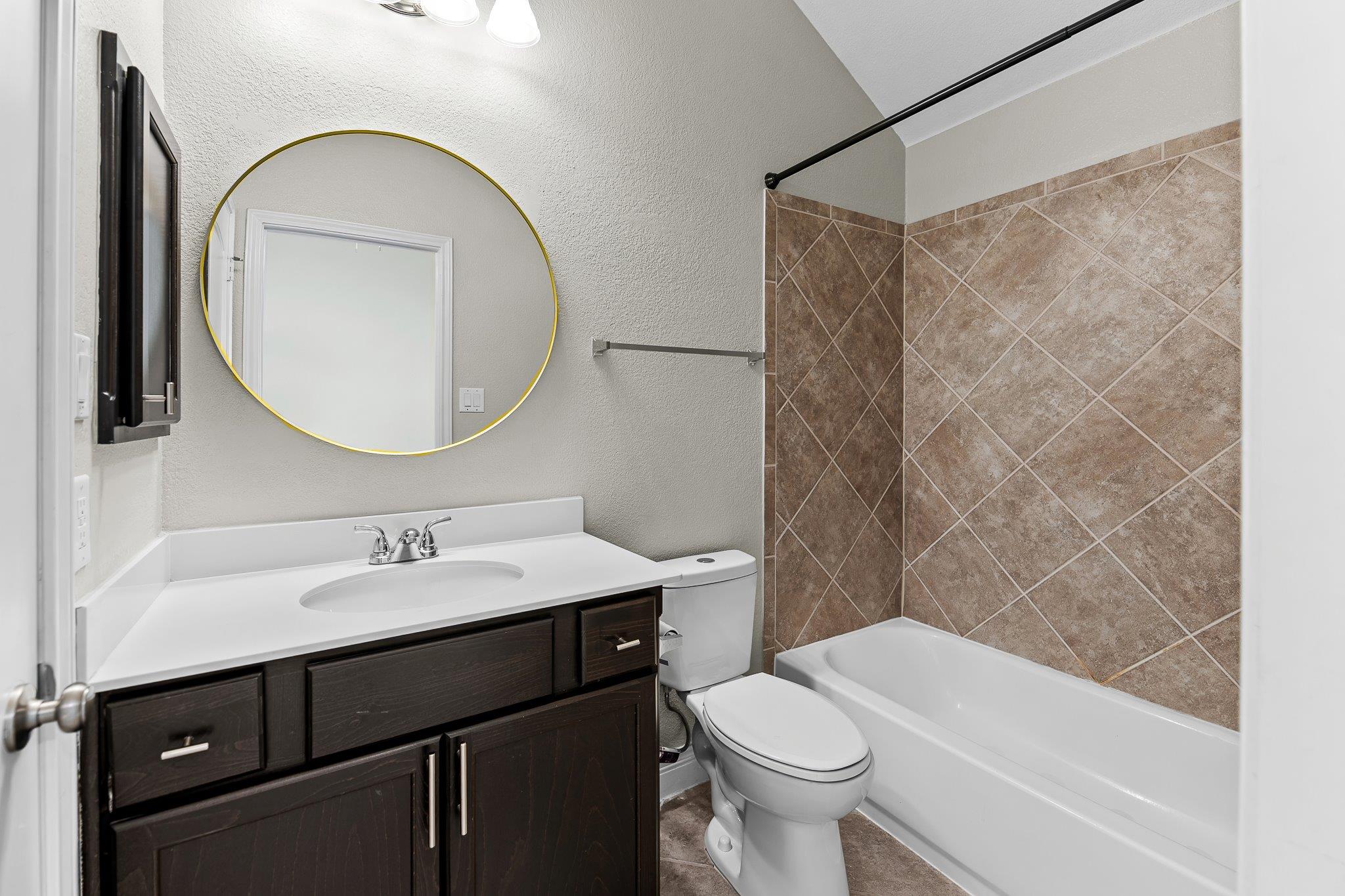 217 Serrano St, Georgetown, TX 78628