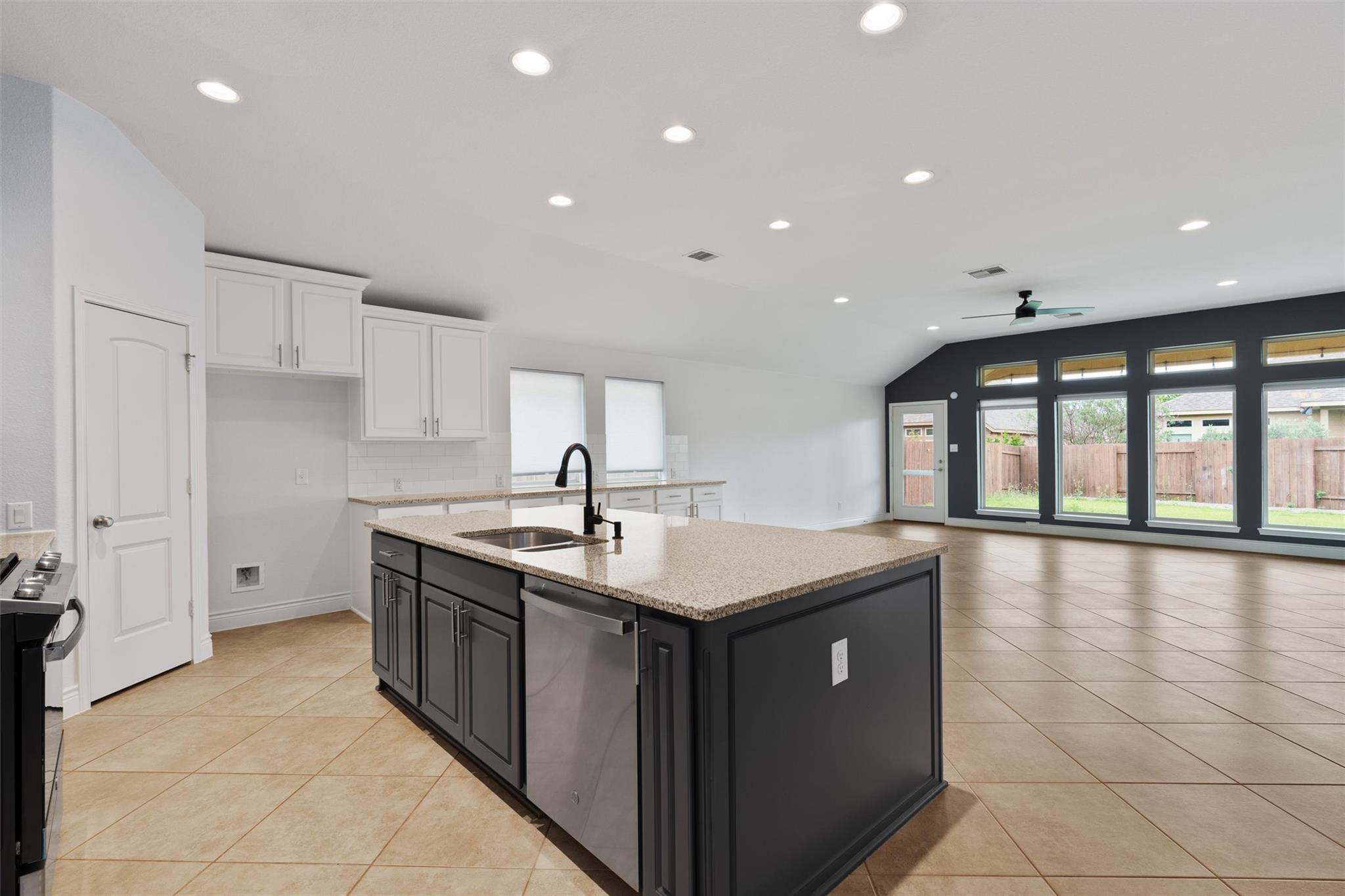 217 Serrano St, Georgetown, TX 78628