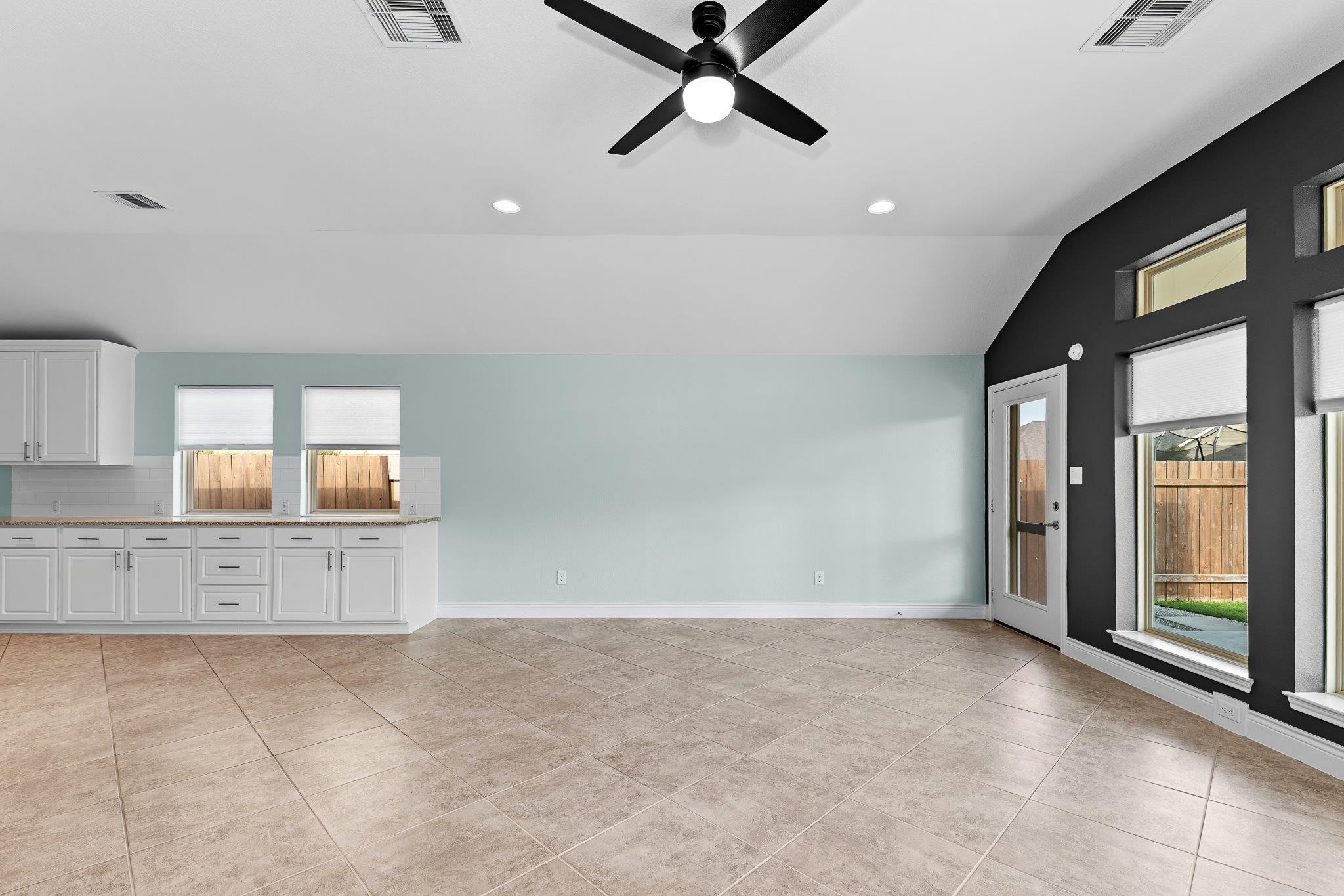 217 Serrano St, Georgetown, TX 78628