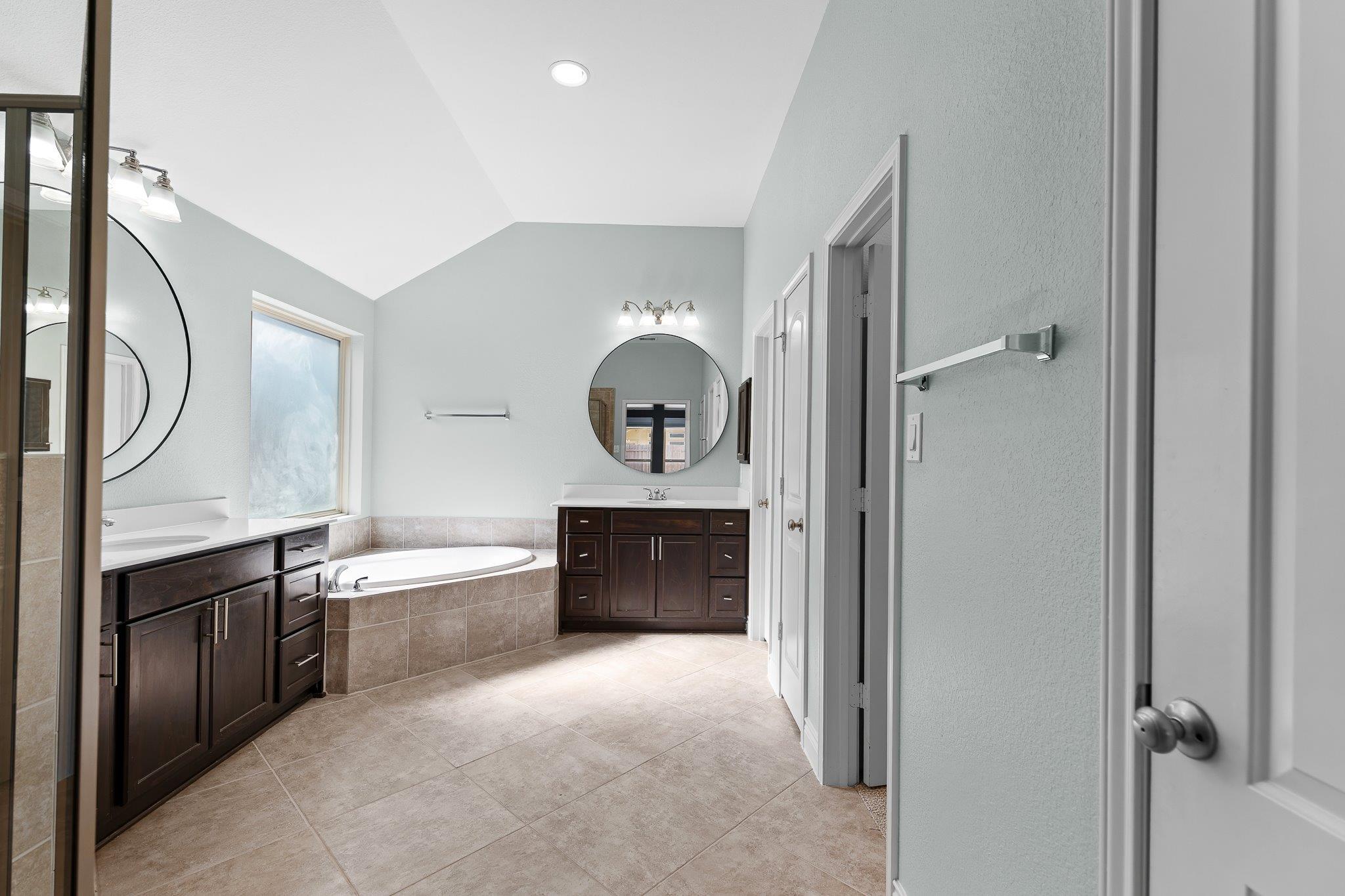 217 Serrano St, Georgetown, TX 78628