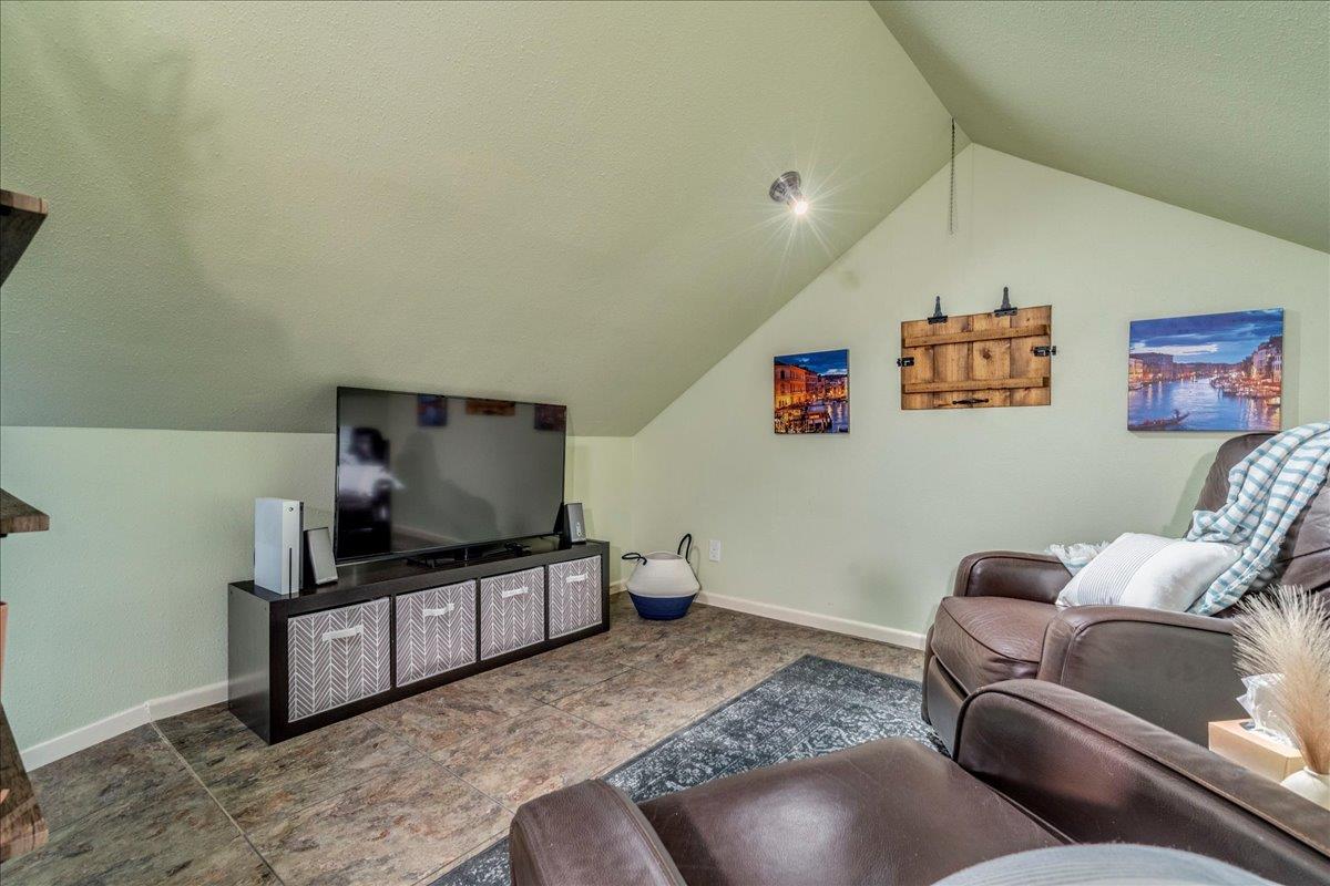 743 E Oltorf St # 201, Austin, TX 78704