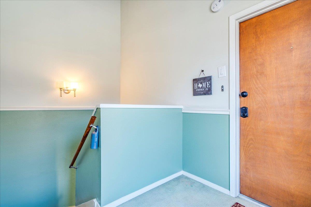 743 E Oltorf St # 201, Austin, TX 78704