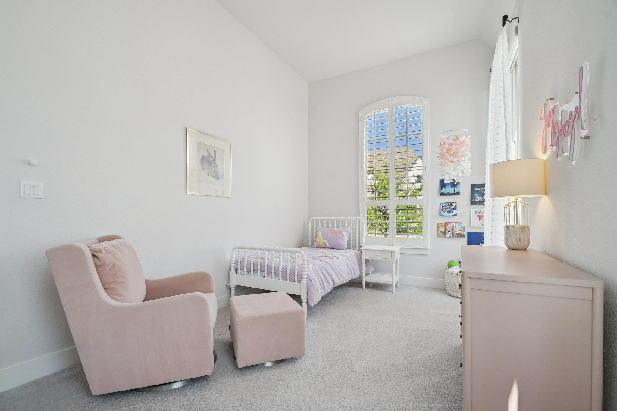 271 Egret Ln, Austin, TX 78737