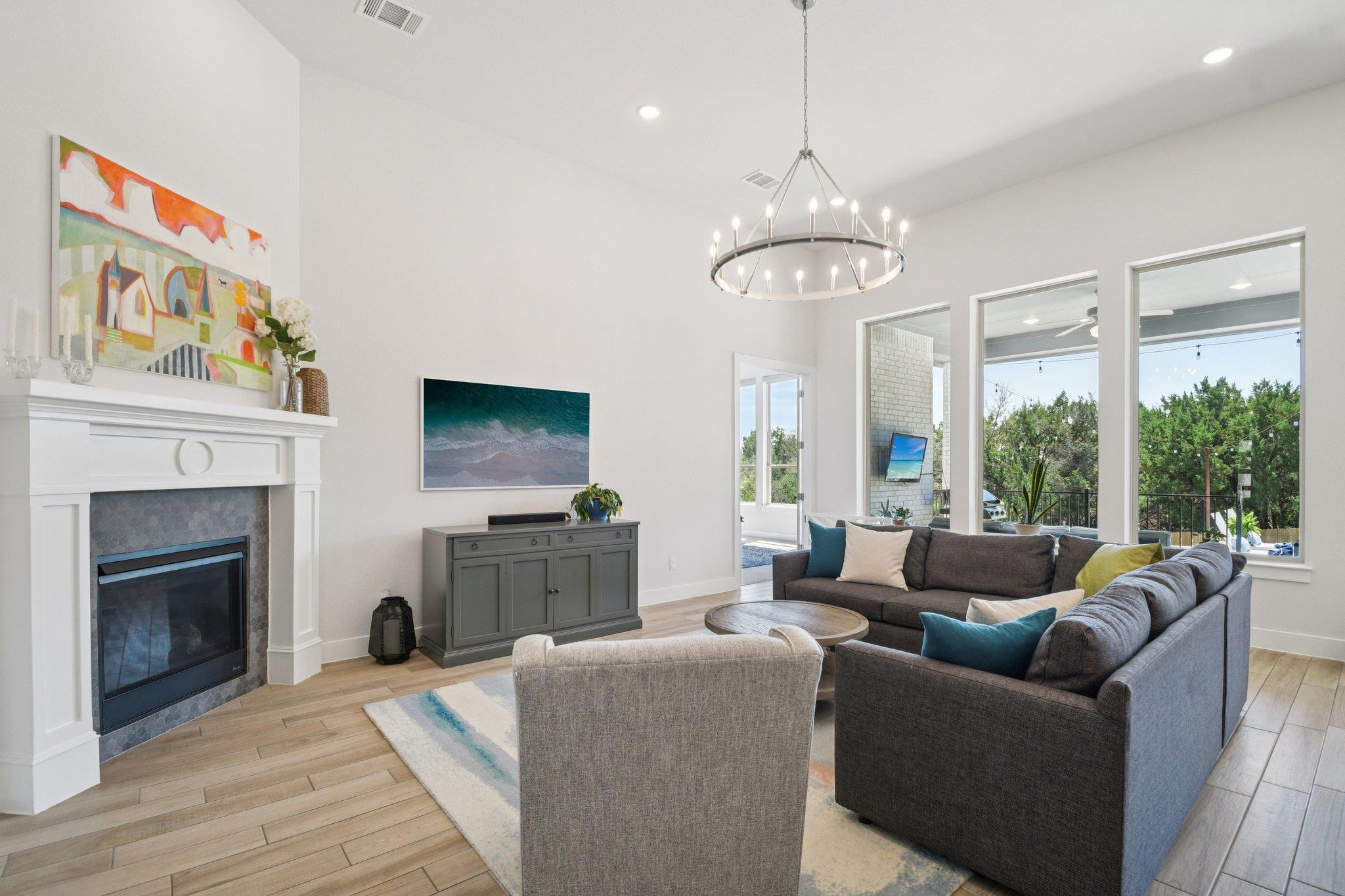 271 Egret Ln, Austin, TX 78737