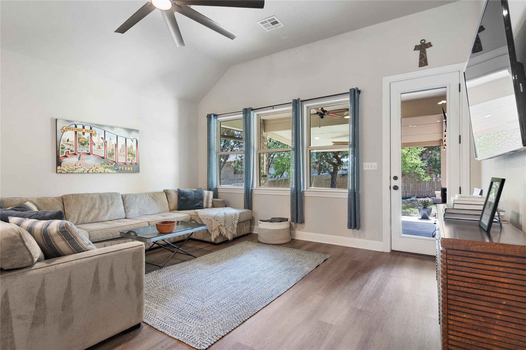 368 Founders Rdg, Dripping Springs, TX 78620