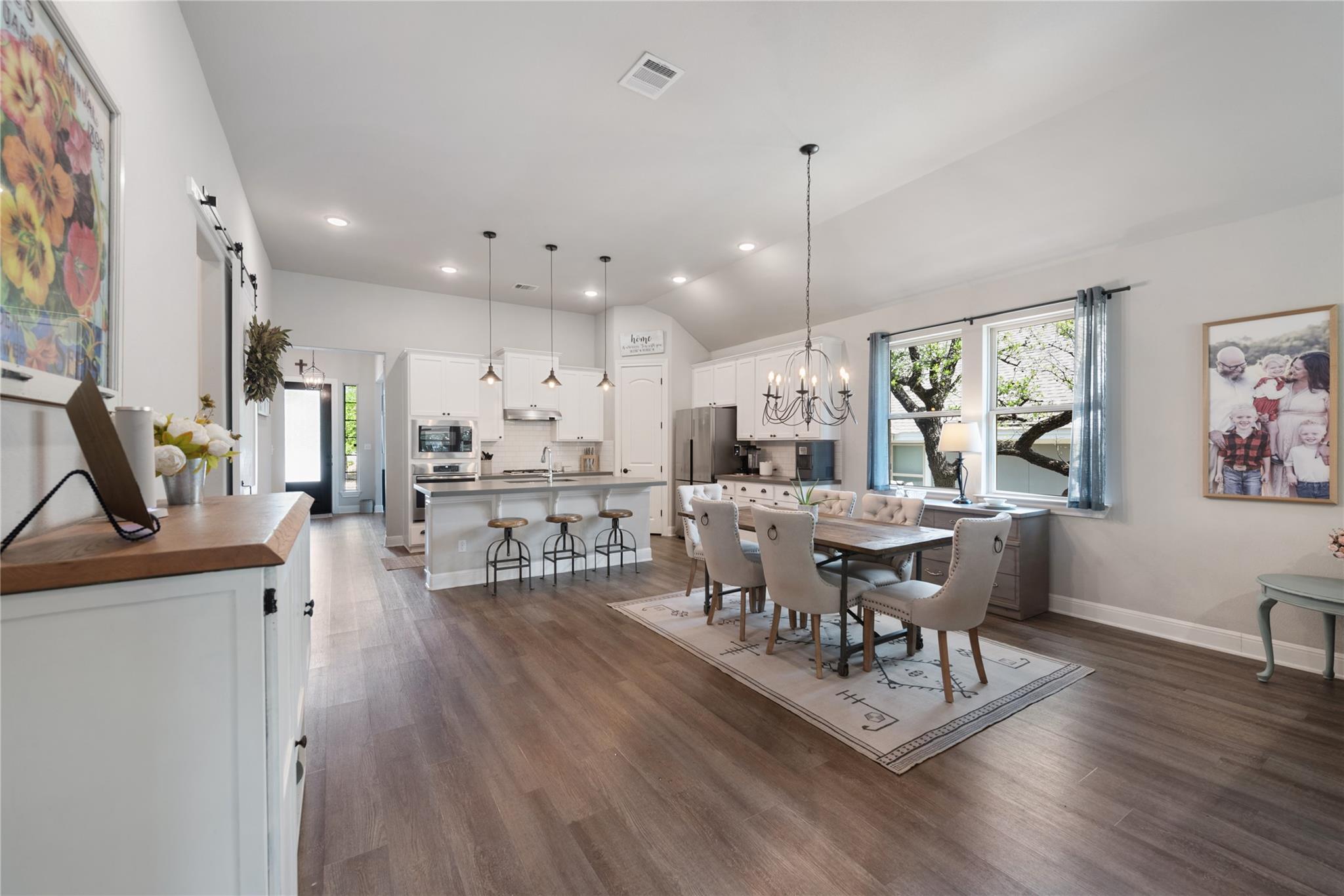 368 Founders Rdg, Dripping Springs, TX 78620