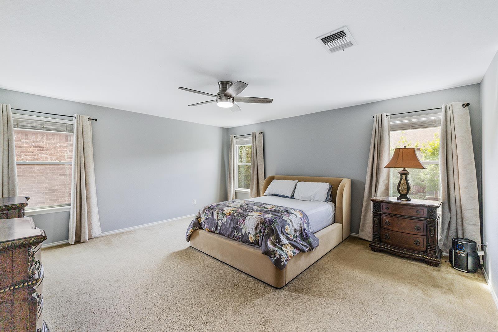 1425 Bovina Dr, Leander, TX 78641