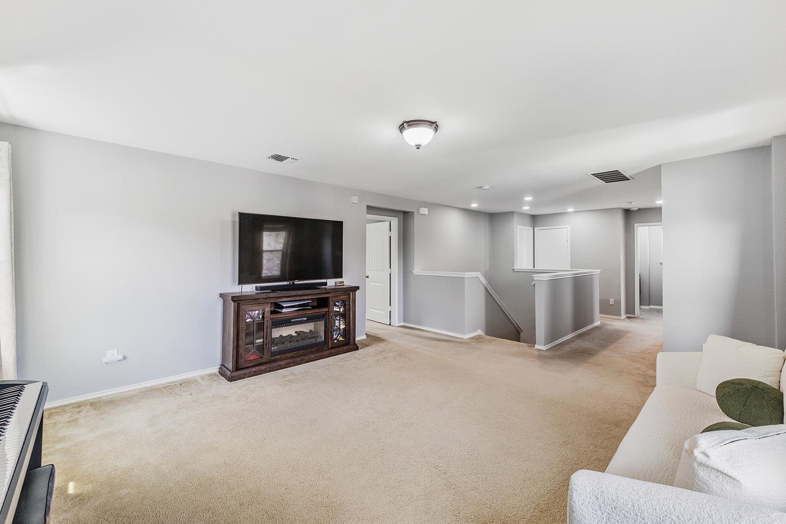 1425 Bovina Dr, Leander, TX 78641