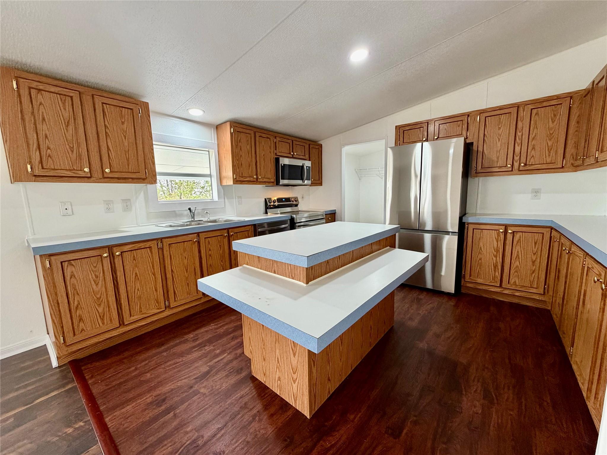 831 Rolling Block Dr, Liberty Hill, TX 78642