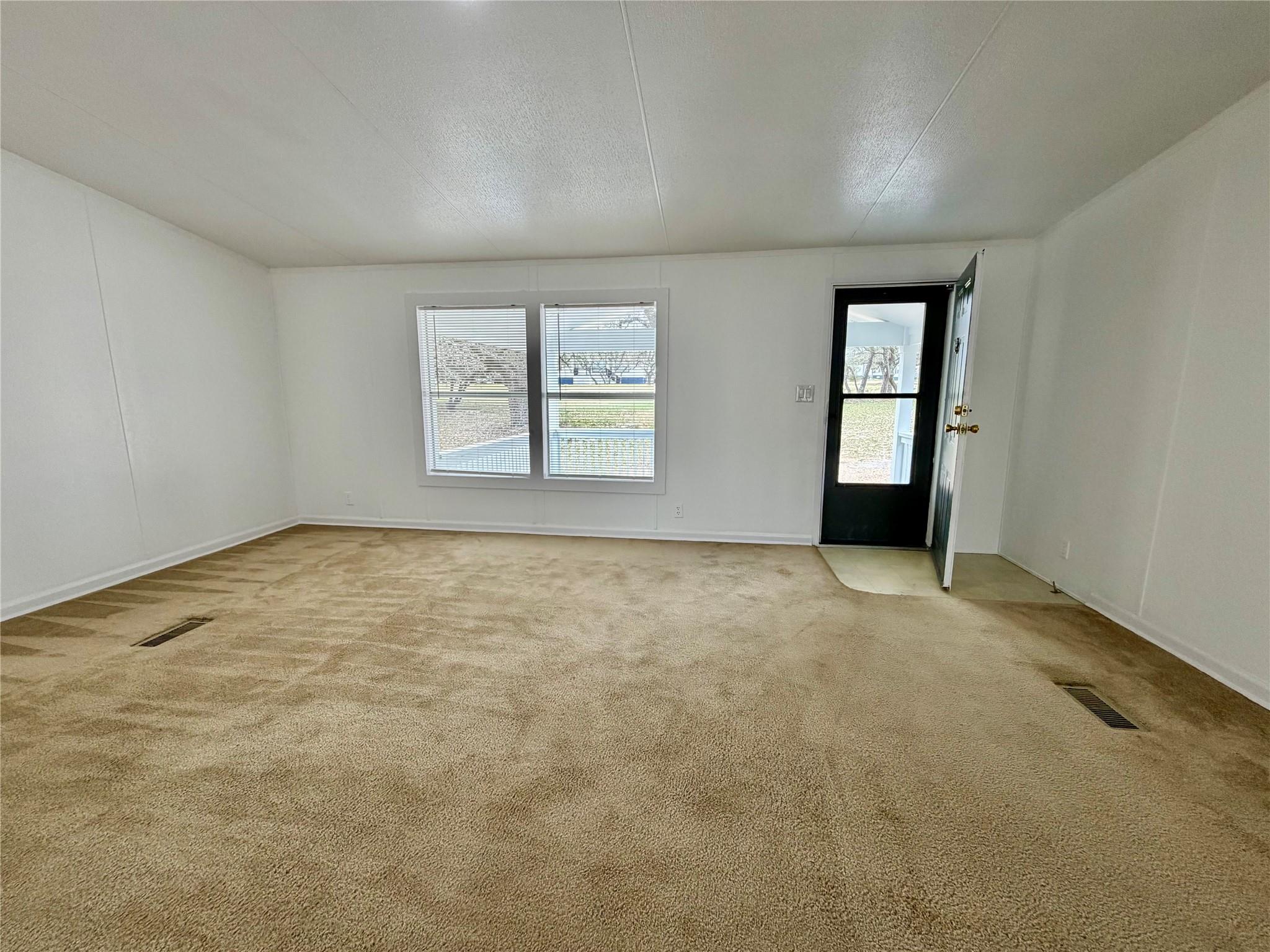 831 Rolling Block Dr, Liberty Hill, TX 78642