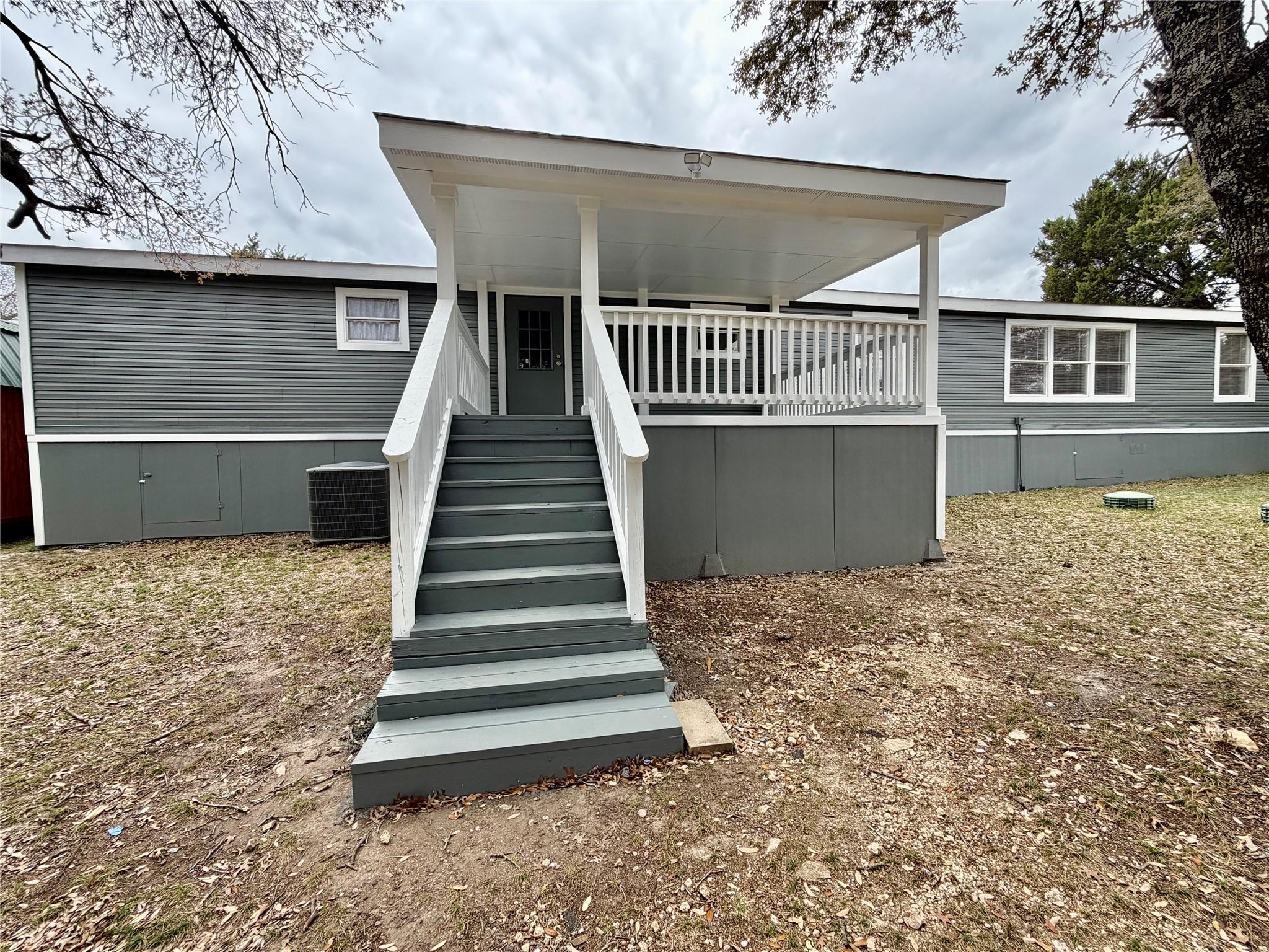 831 Rolling Block Dr, Liberty Hill, TX 78642